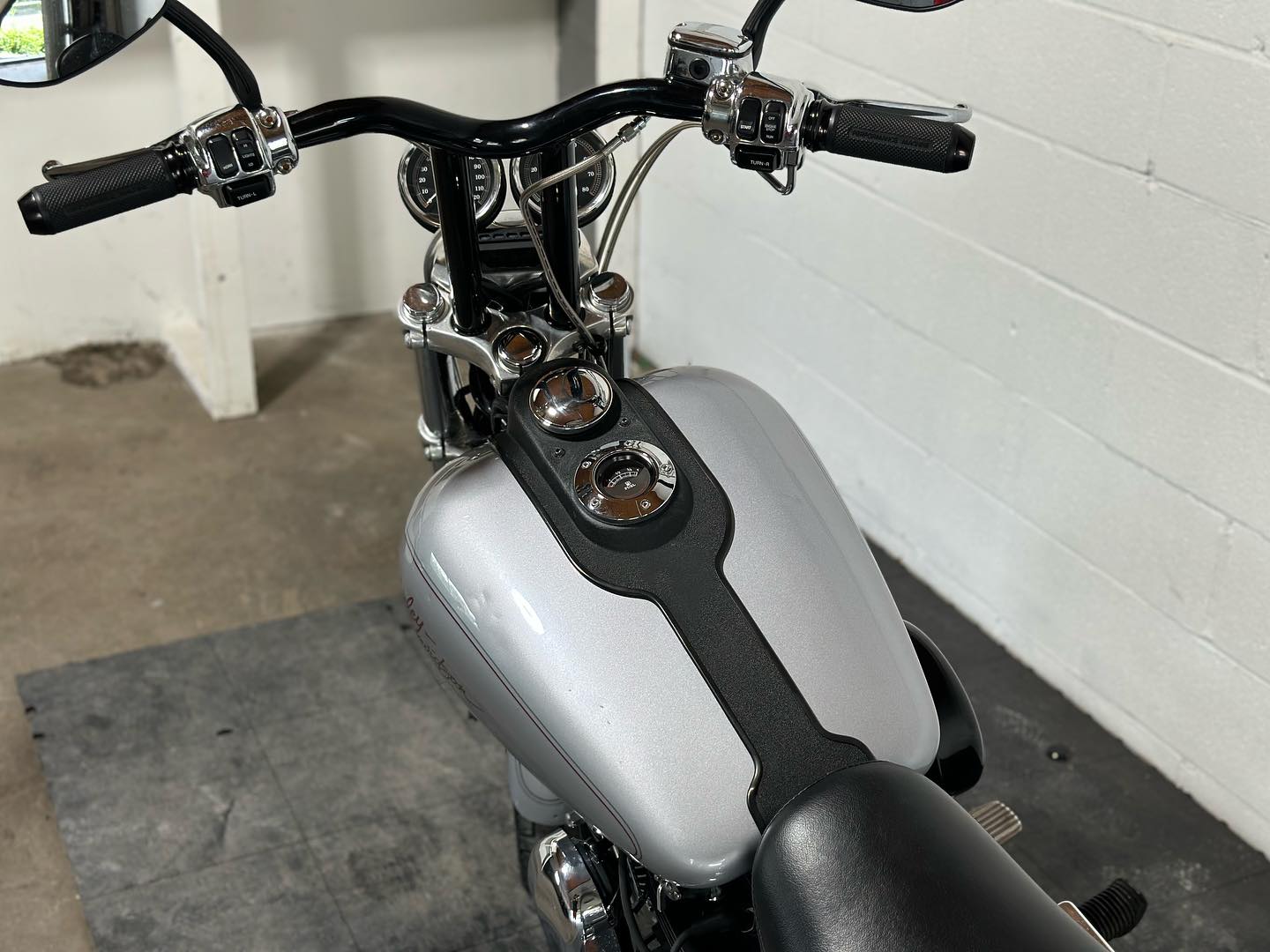 2000 FXDL
