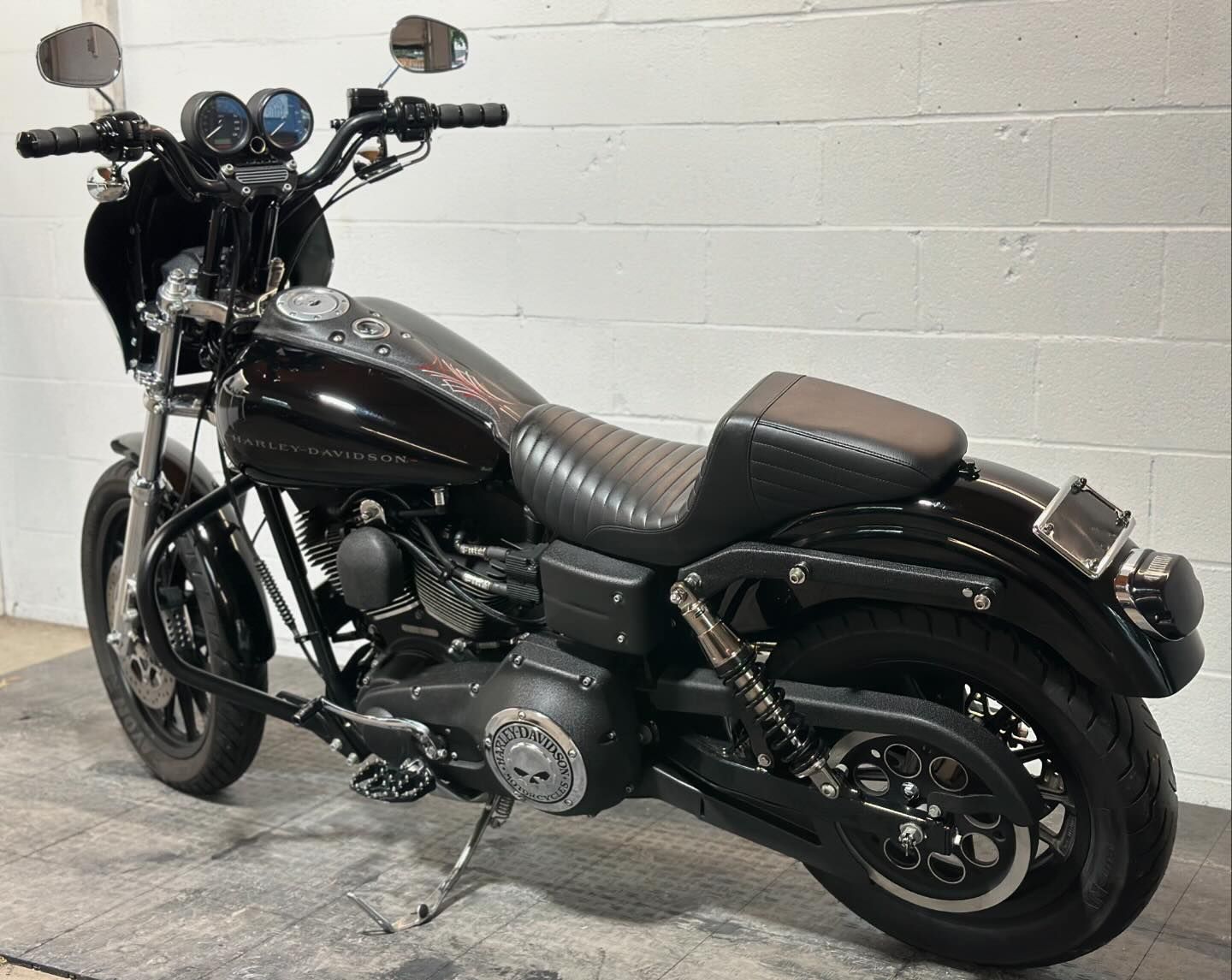 2004 FXDXi