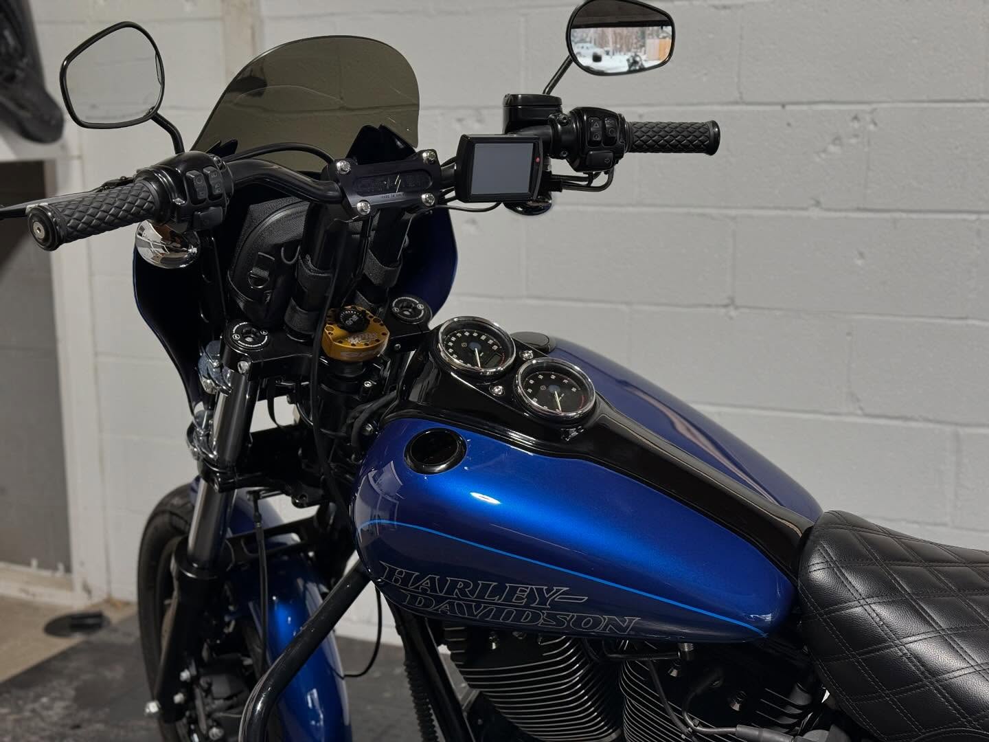 2016 FXDL