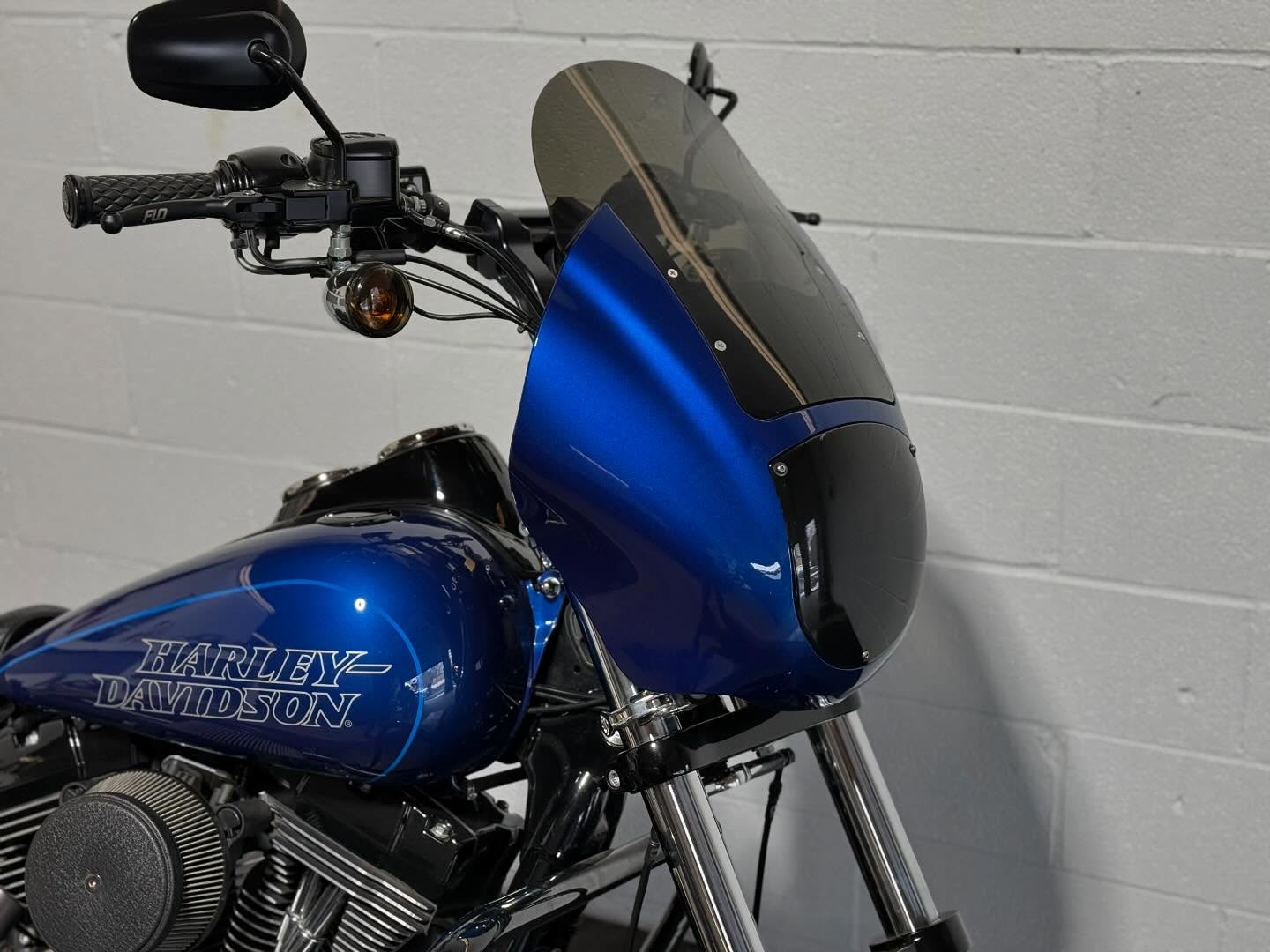 2016 FXDL