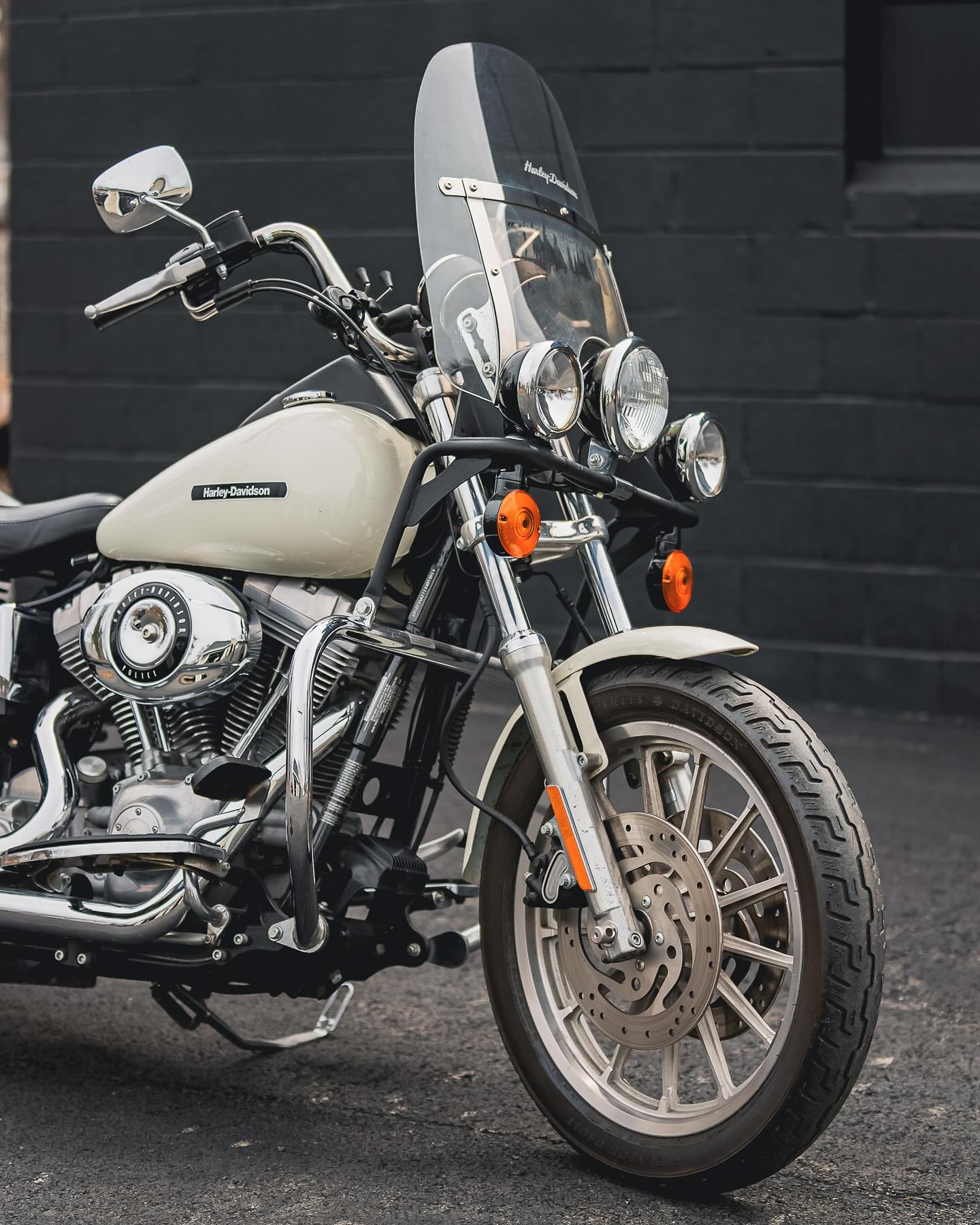 2001 FXDP