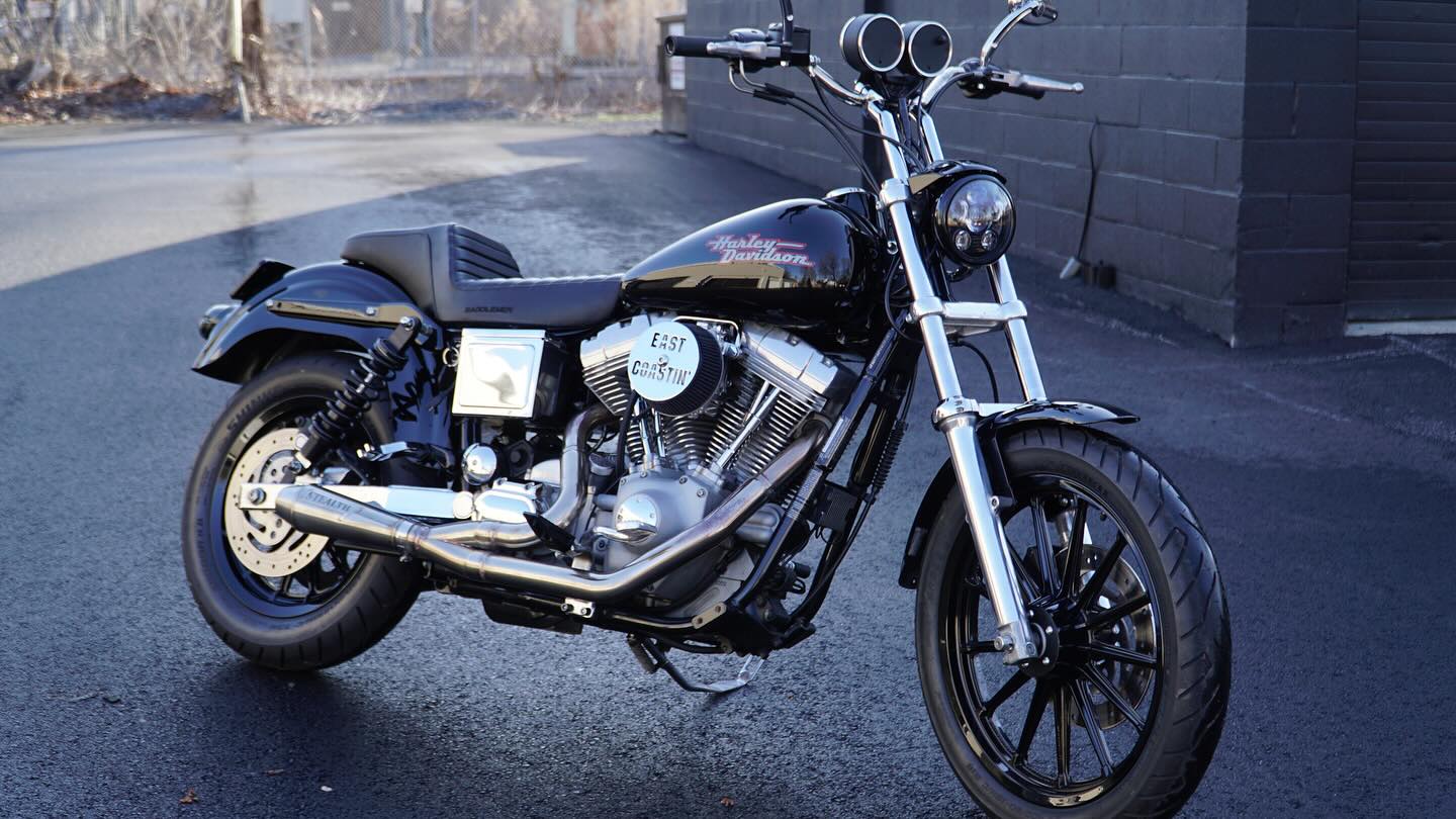 2001 FXD