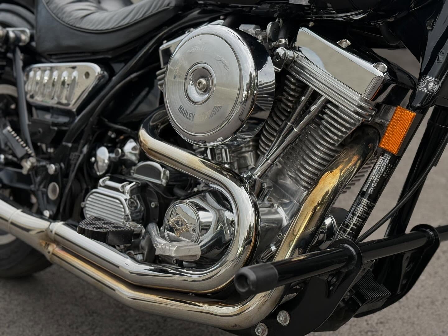 1993 FXR 113"