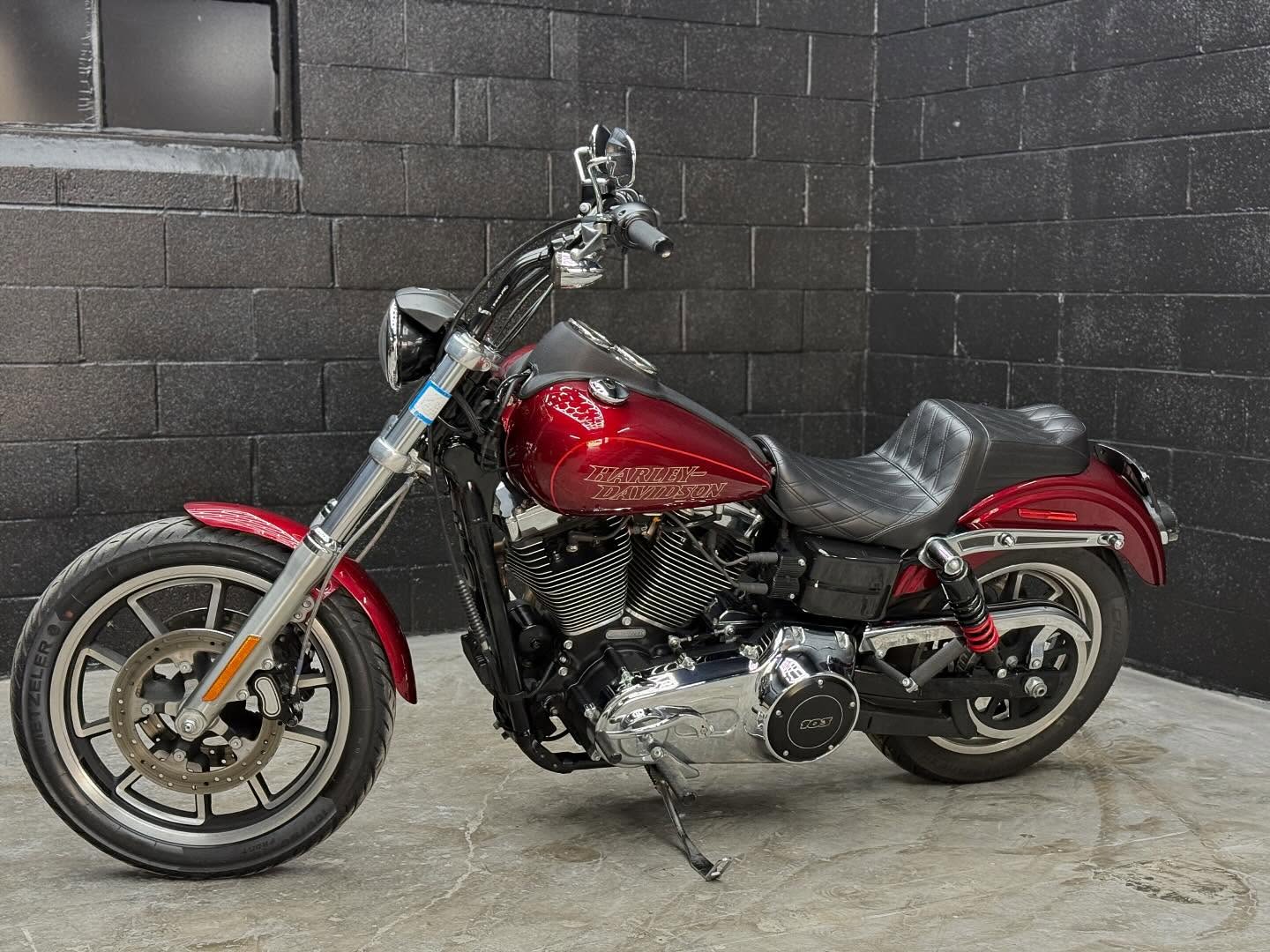2017 FXDL