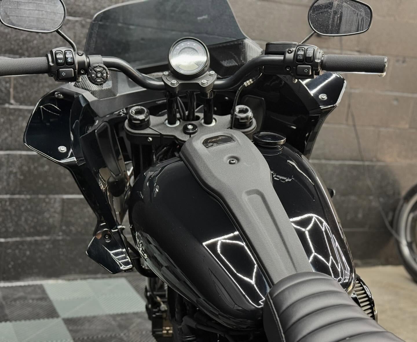 2022 FXLRS