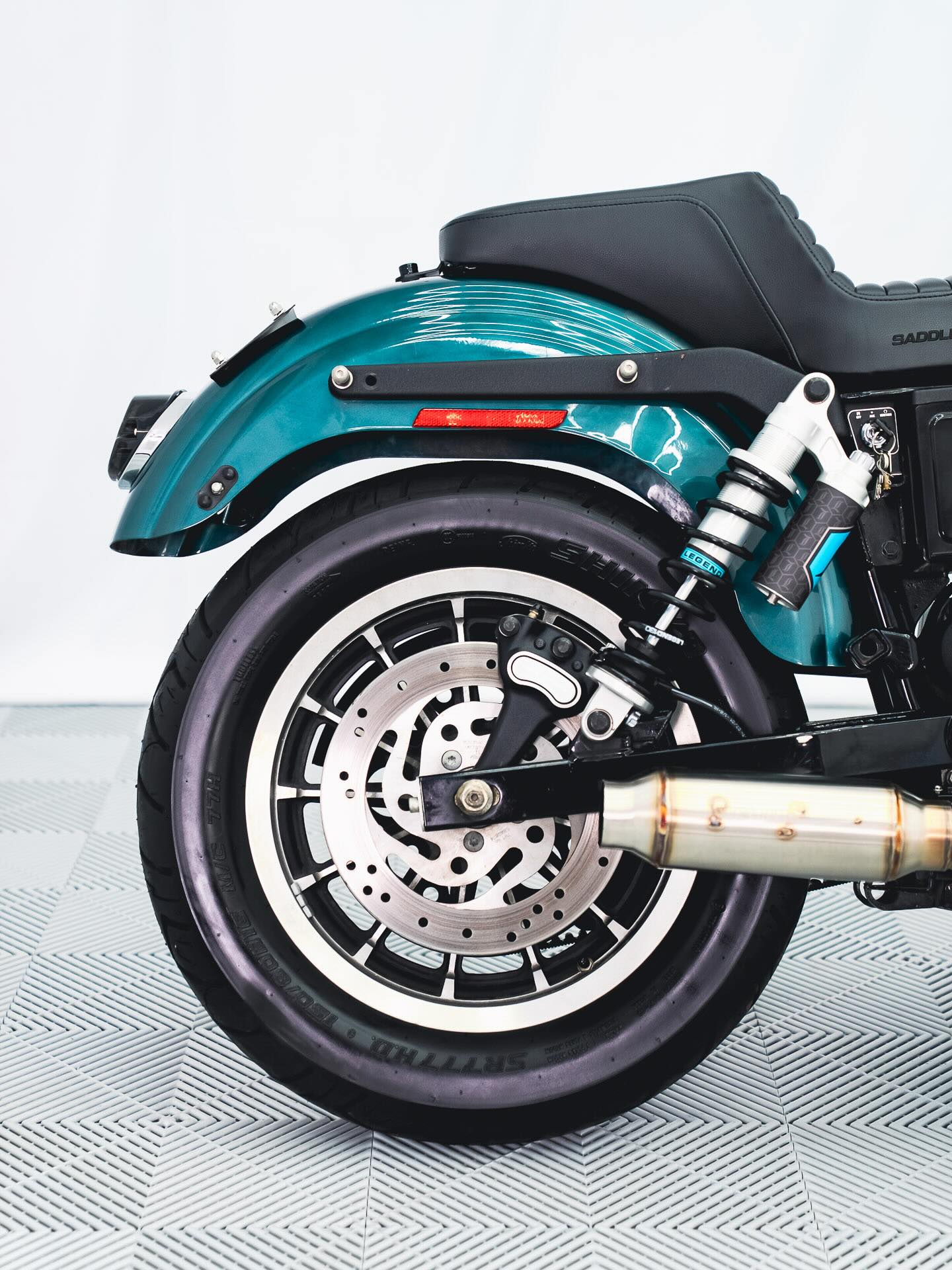 2002 FXDXT SUEDE GREEN