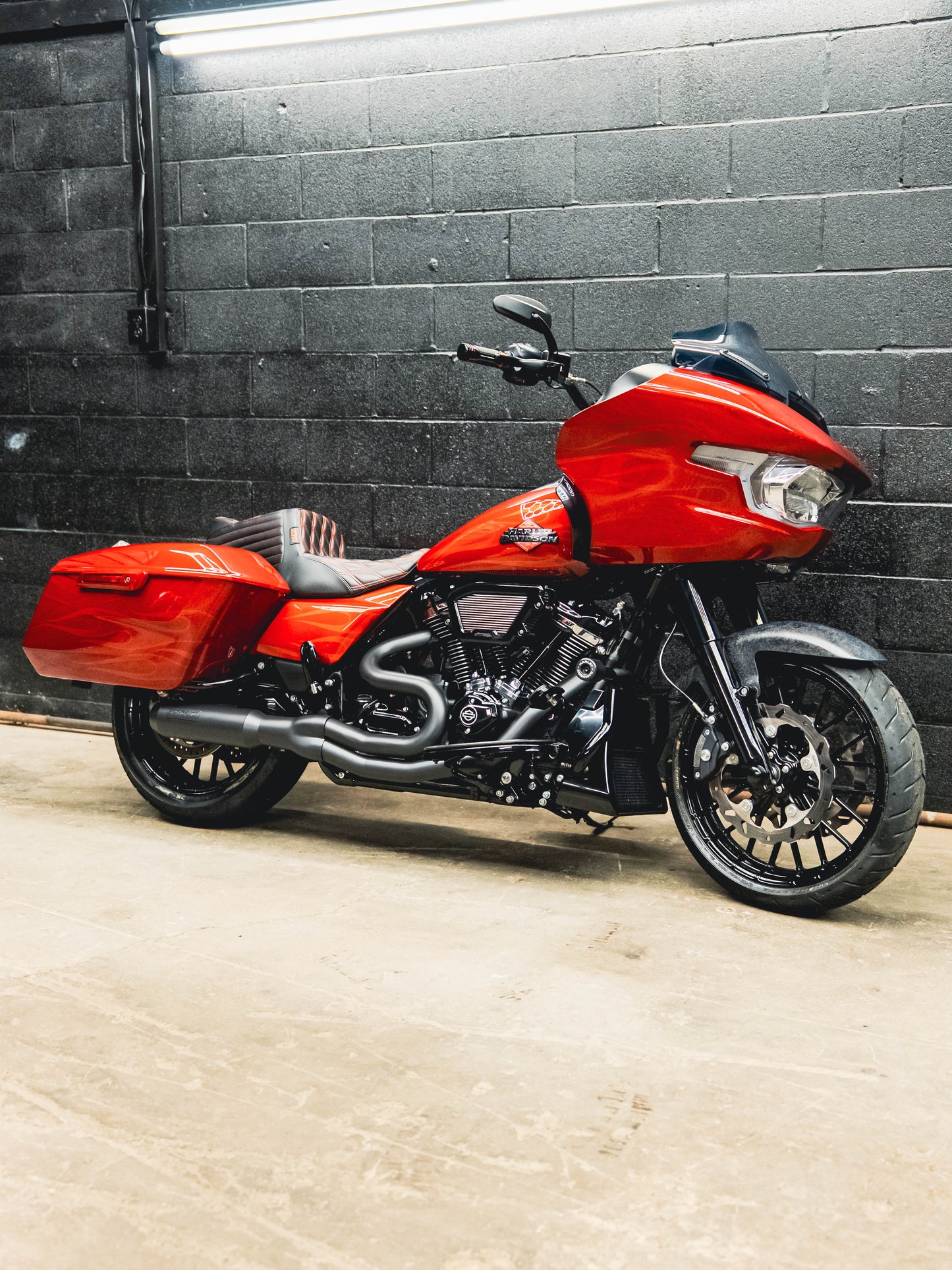 2025 ROAD GLIDE 190 MILES