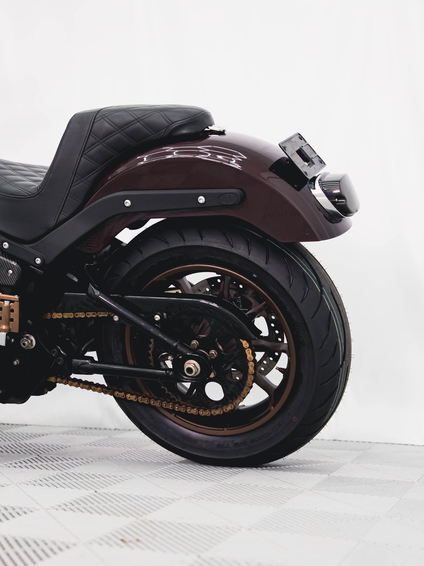 2021 LOW RIDER S CRIMSON RED