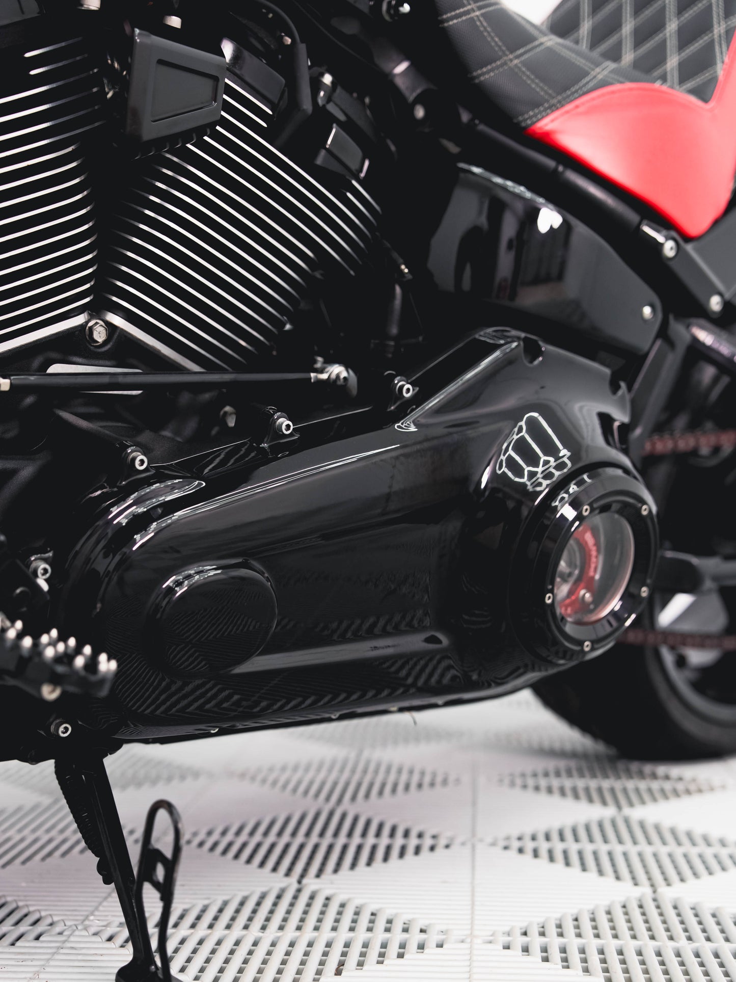 2019 FXDR 182HP/164TQ CARBON WHEELS