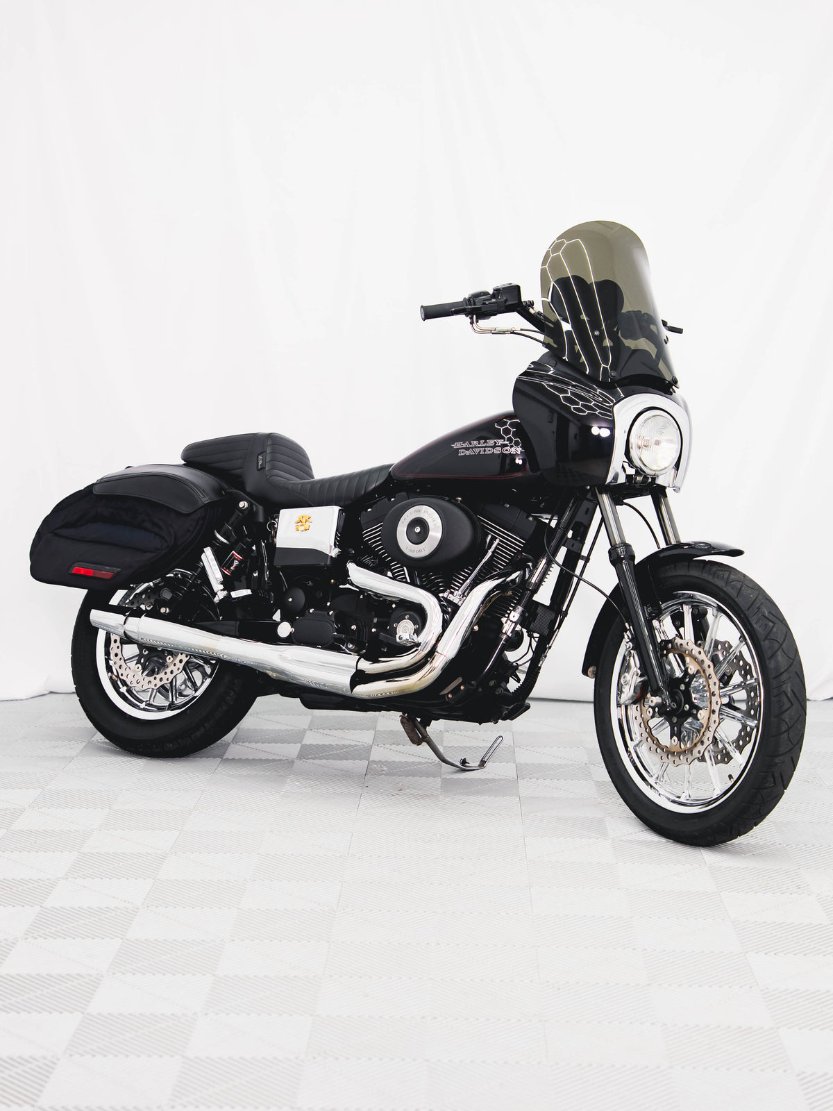 2002 FXDXT