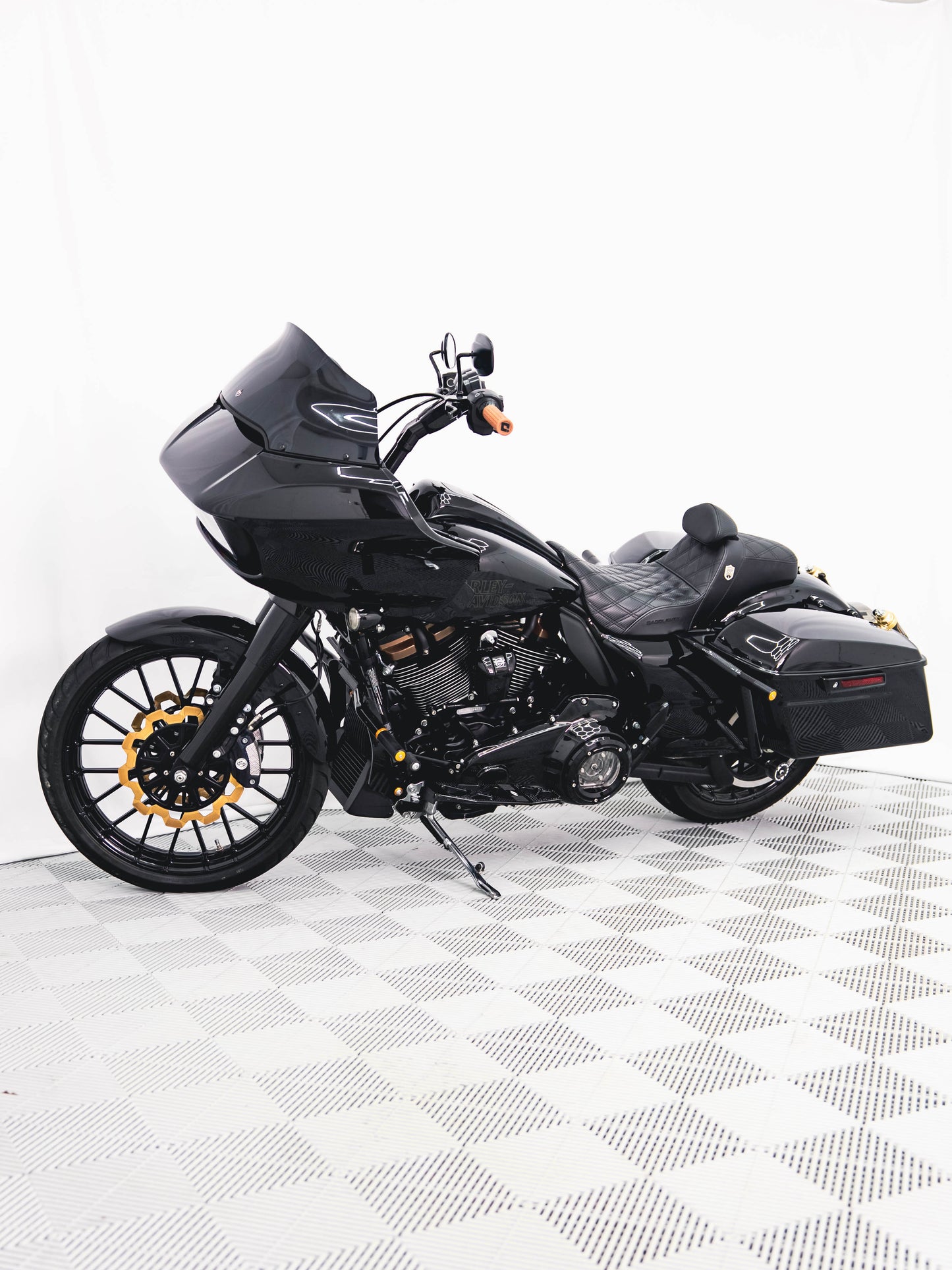 2022 ROAD GLIDE ST 2k MILES