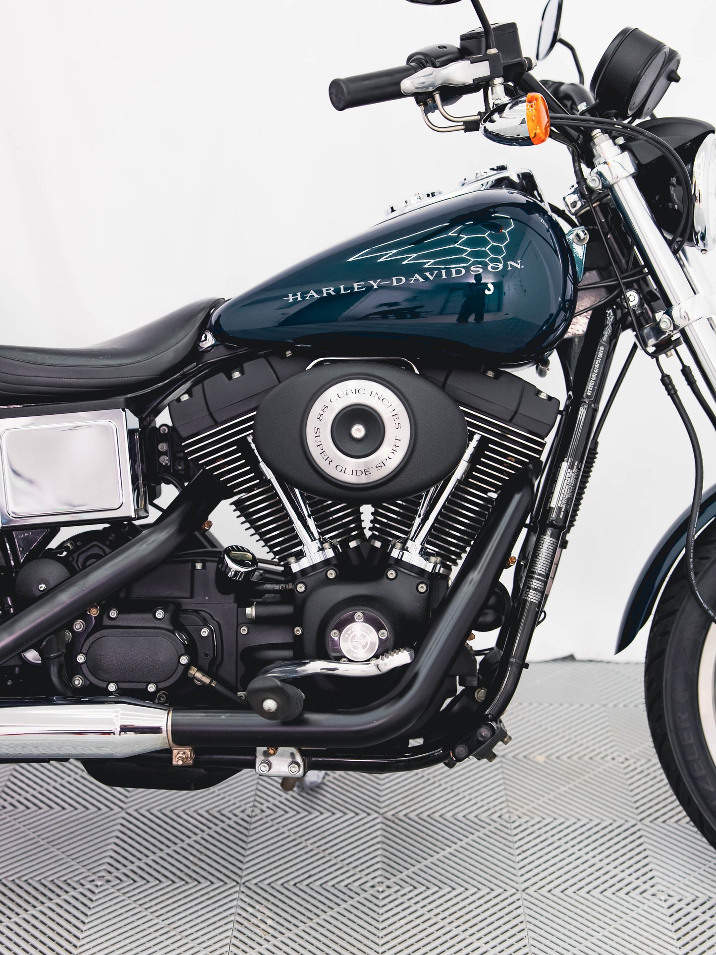 2001 JADE FXDX