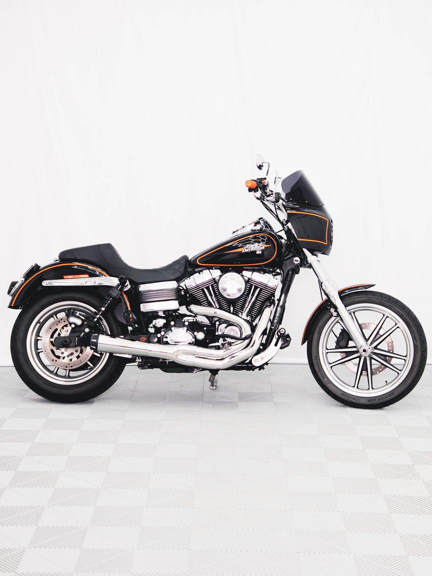 2009 FXDL 9k MILES!