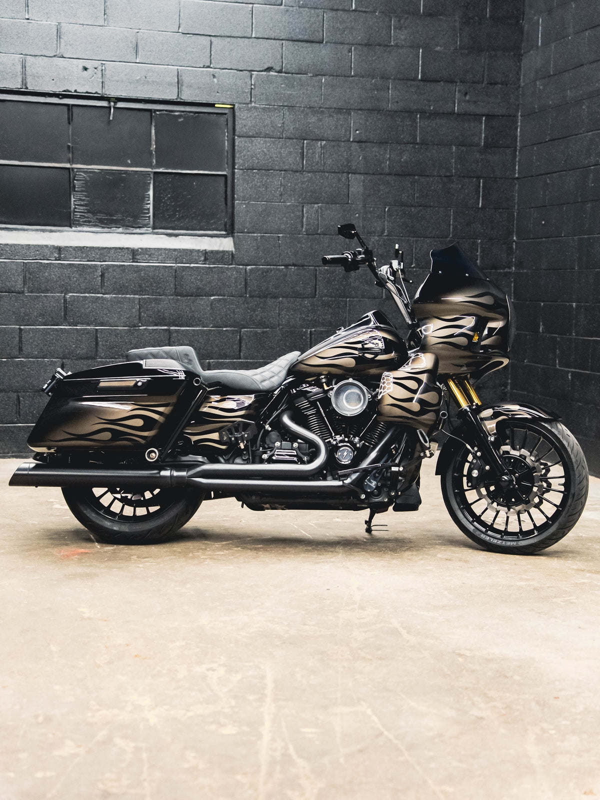 2018 ROAD KING 124"