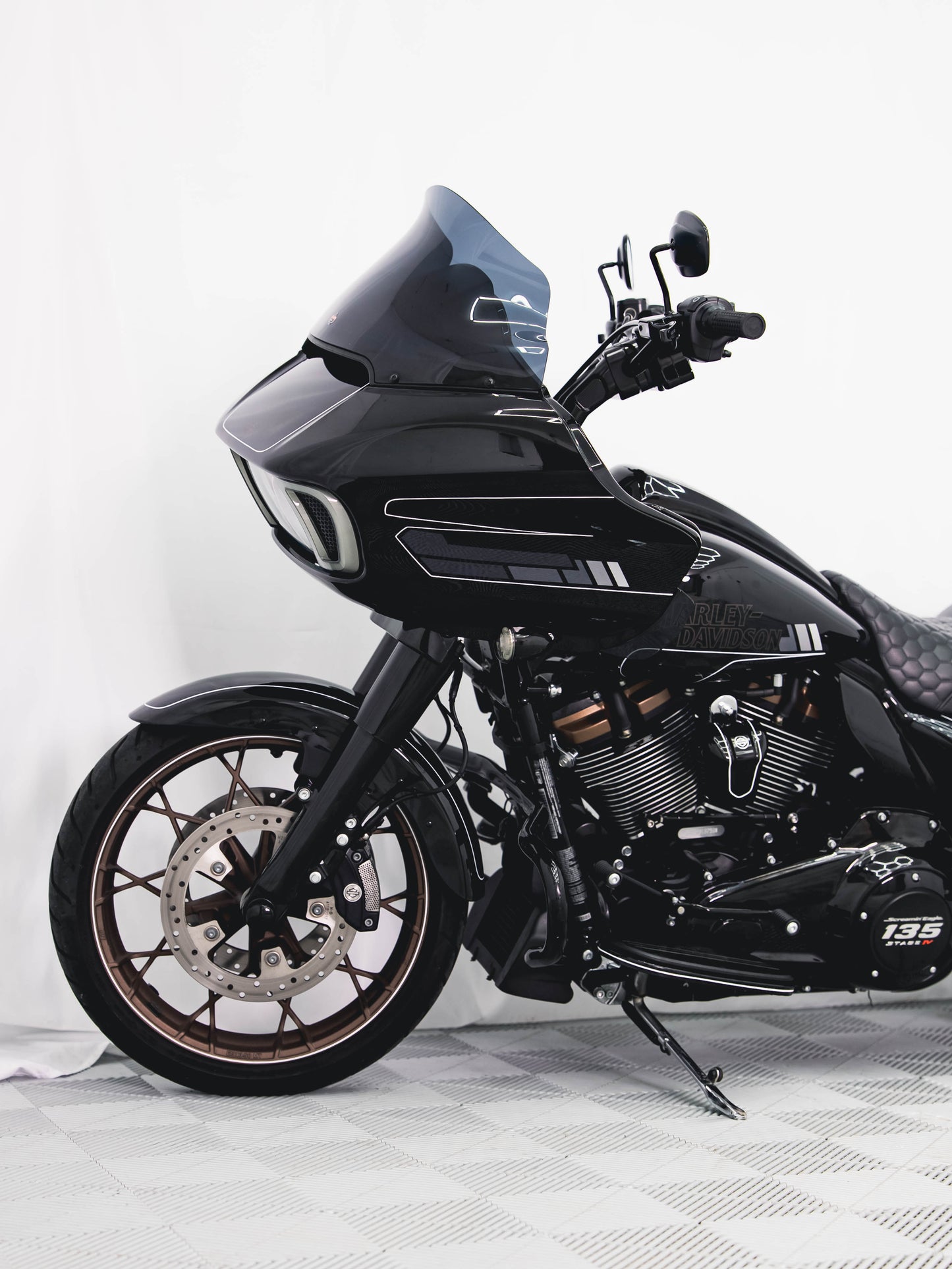 2023 ROAD GLIDE ST 135" CRATE MOTOR 3k MILES
