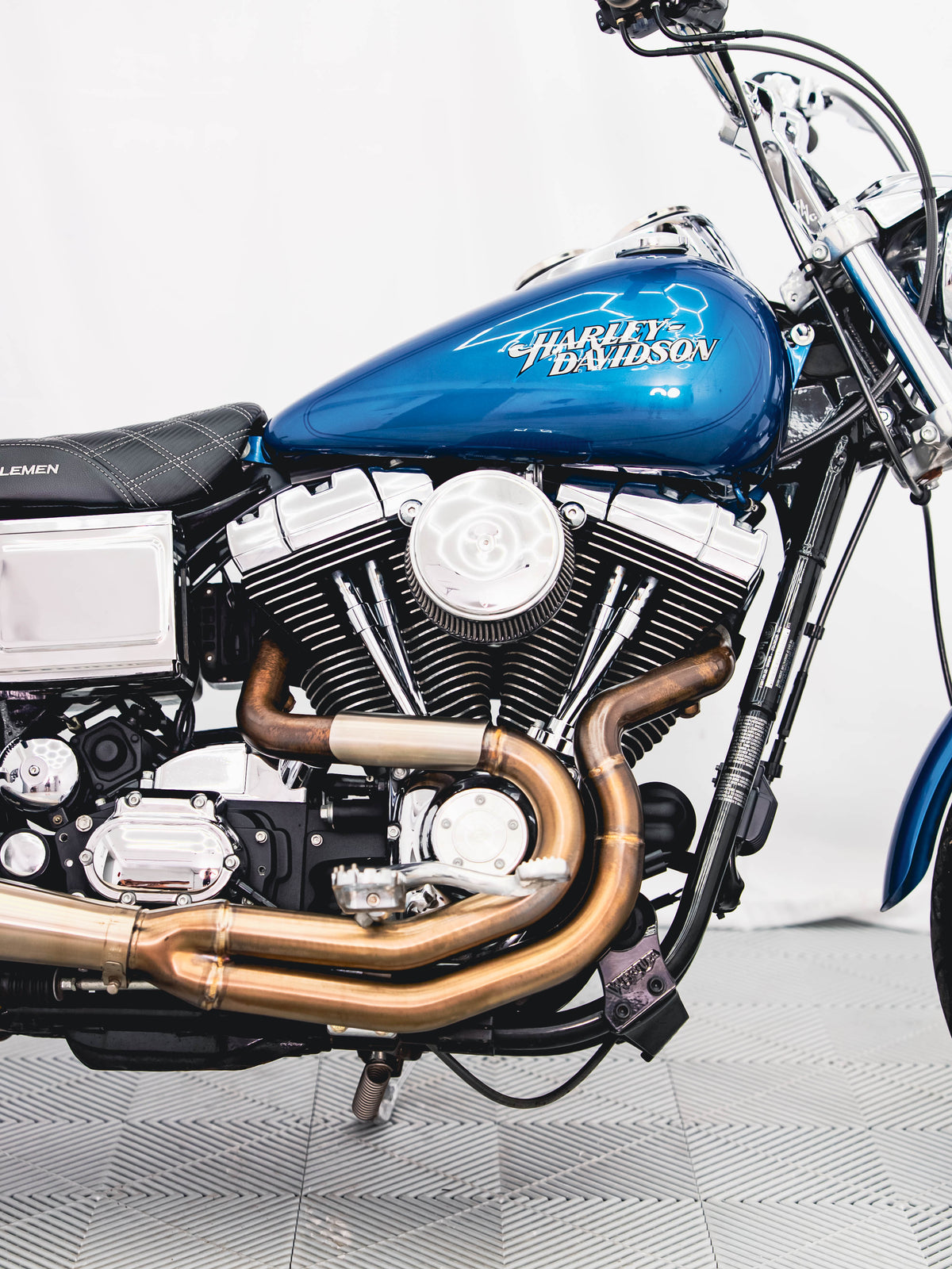 2005 FXDL CHOPPER BLUE PEARL 7K MILES