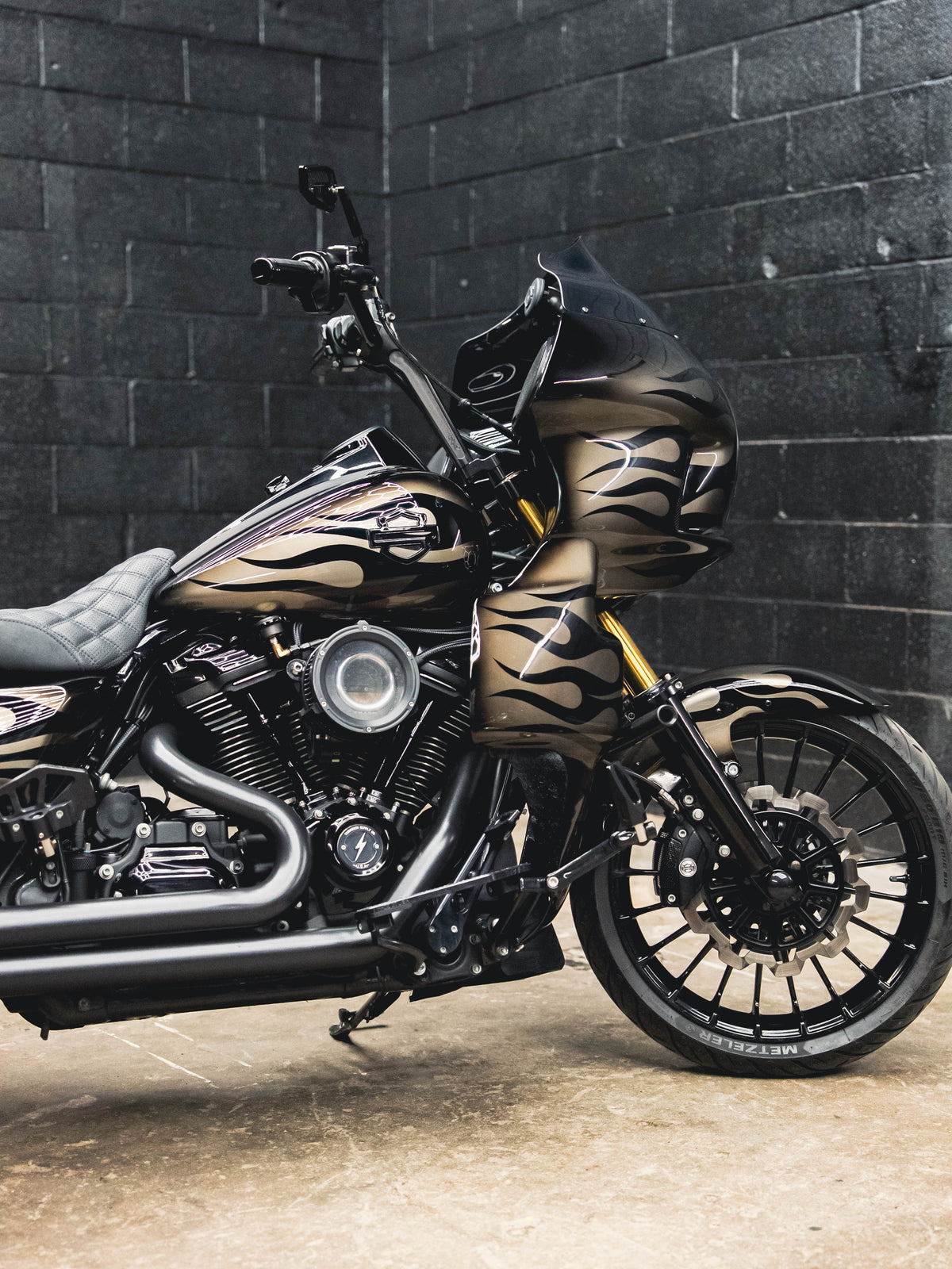 2018 ROAD KING 124"