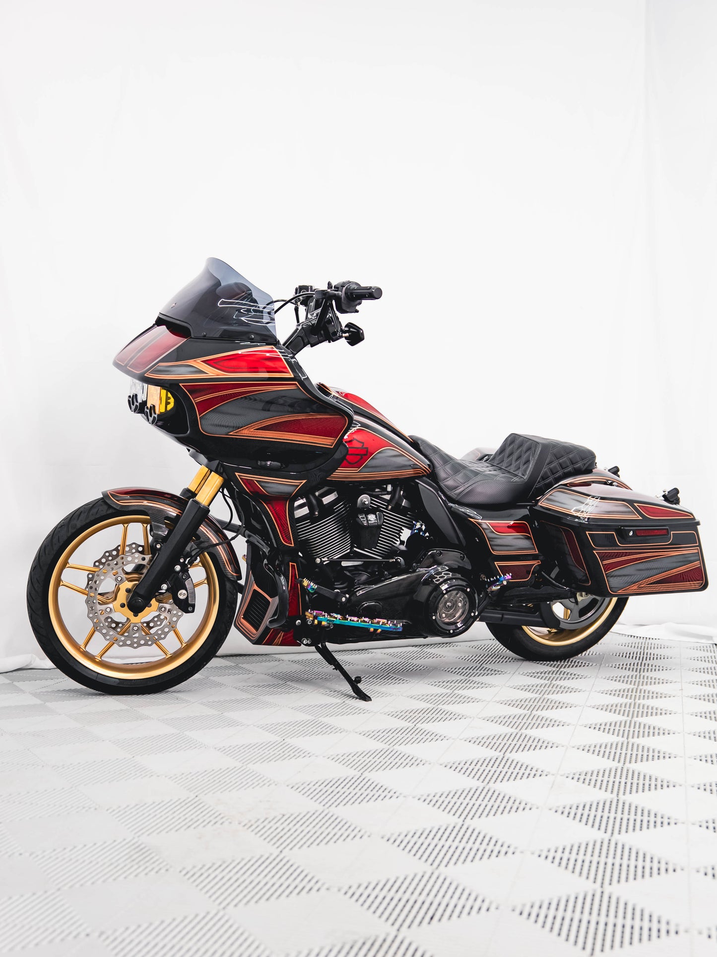 2022 ROAD GLIDE ST MOONSHINE HP