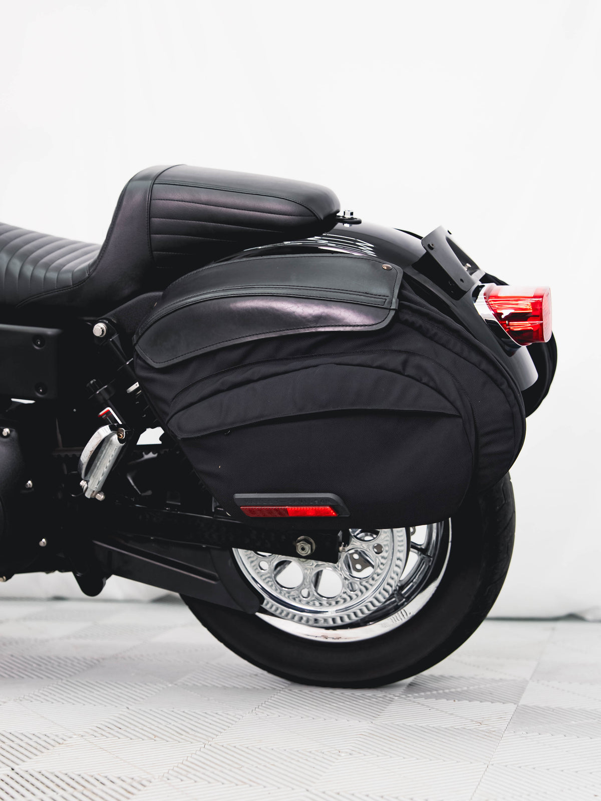 2002 FXDXT