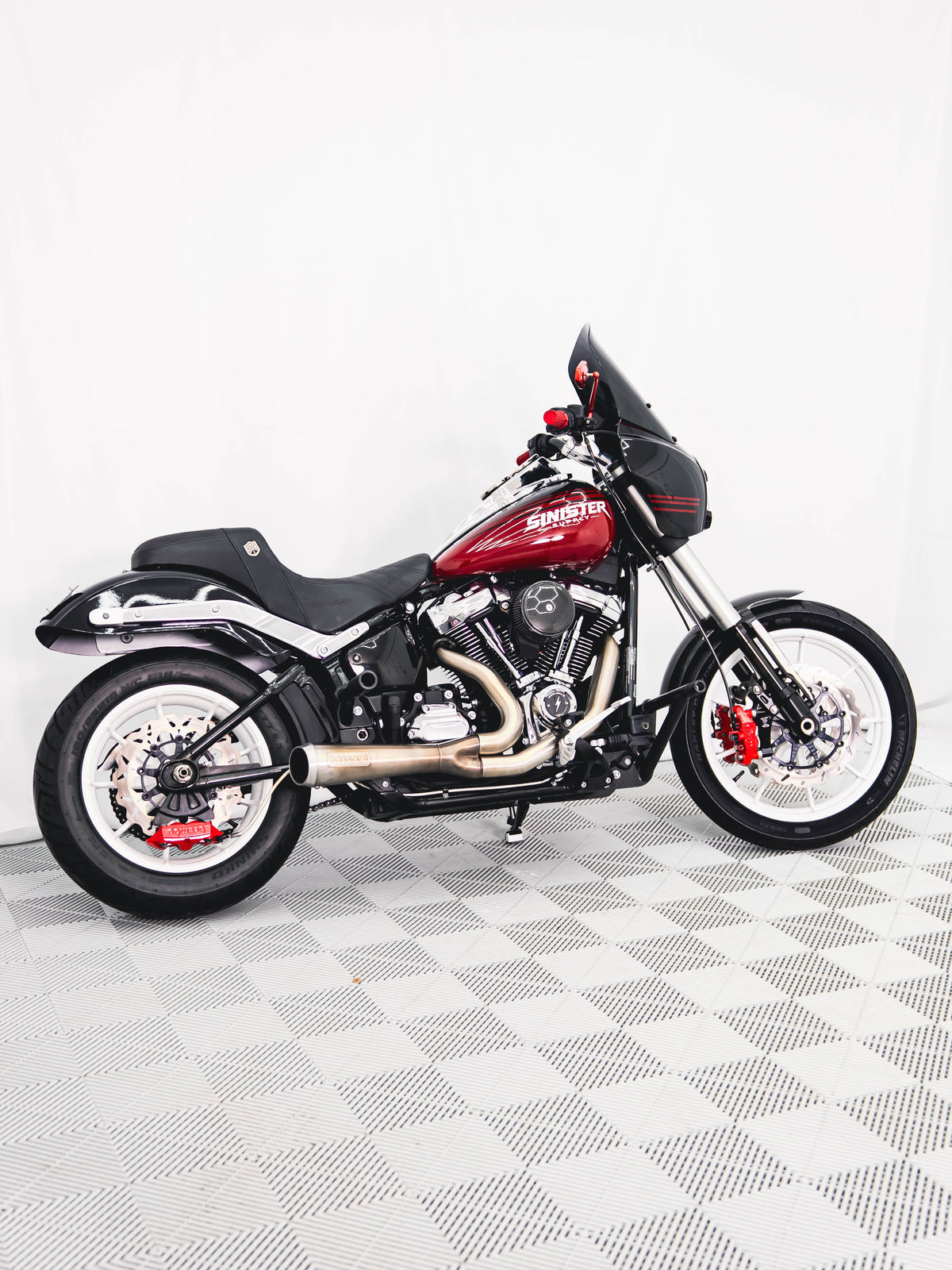 2019 LOW RIDER