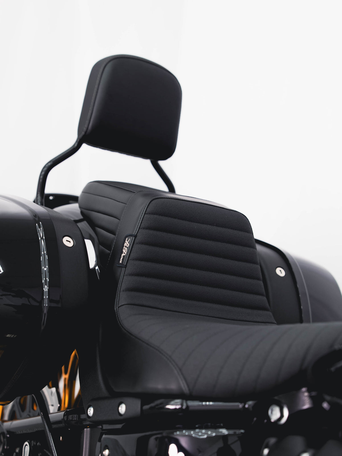 2023 LOW RIDER S