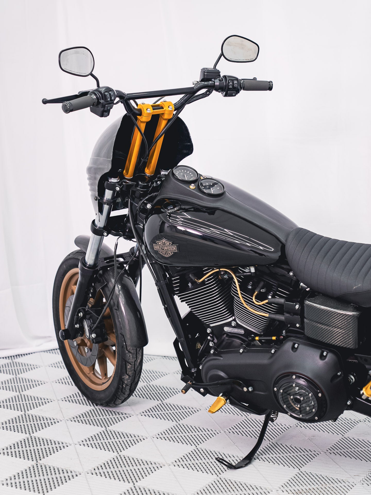 2016 FXDLS 1300 miles !