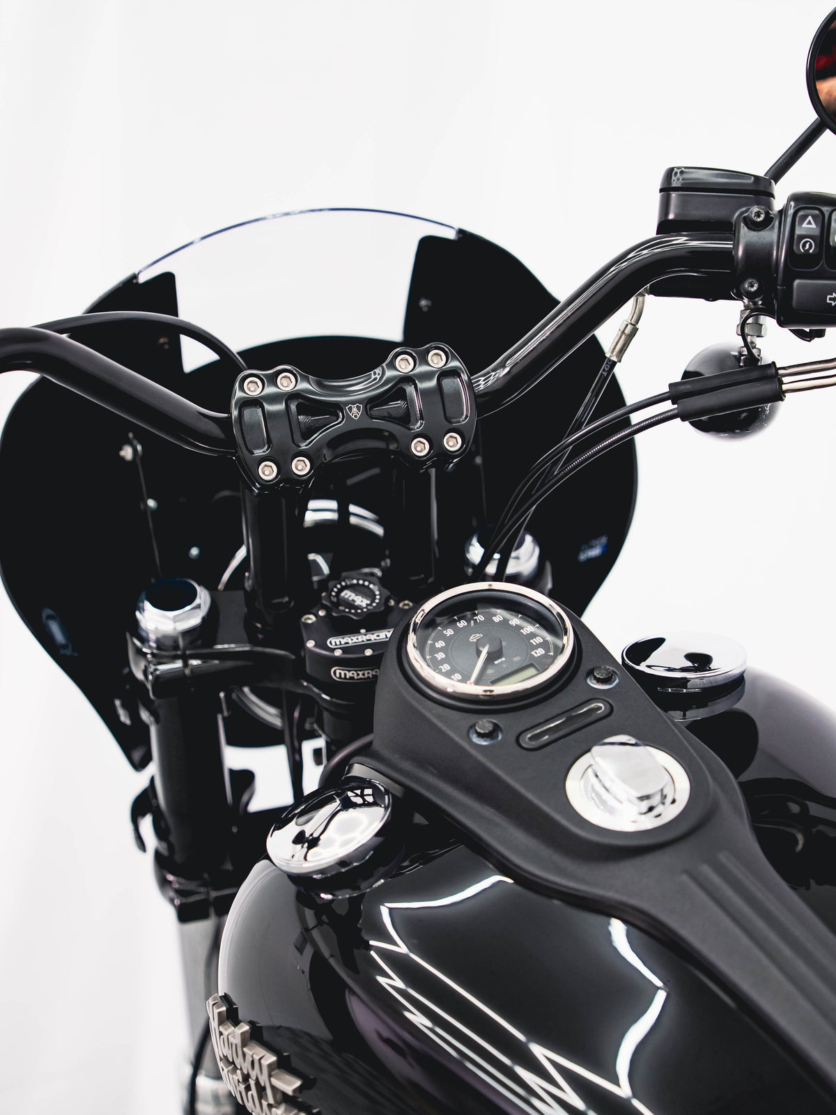 2016 FXDB STREET BOB