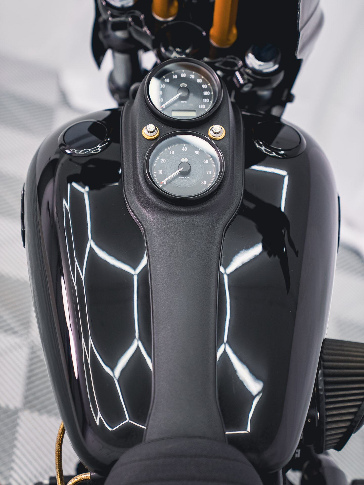 2016 FXDLS 1300 miles !