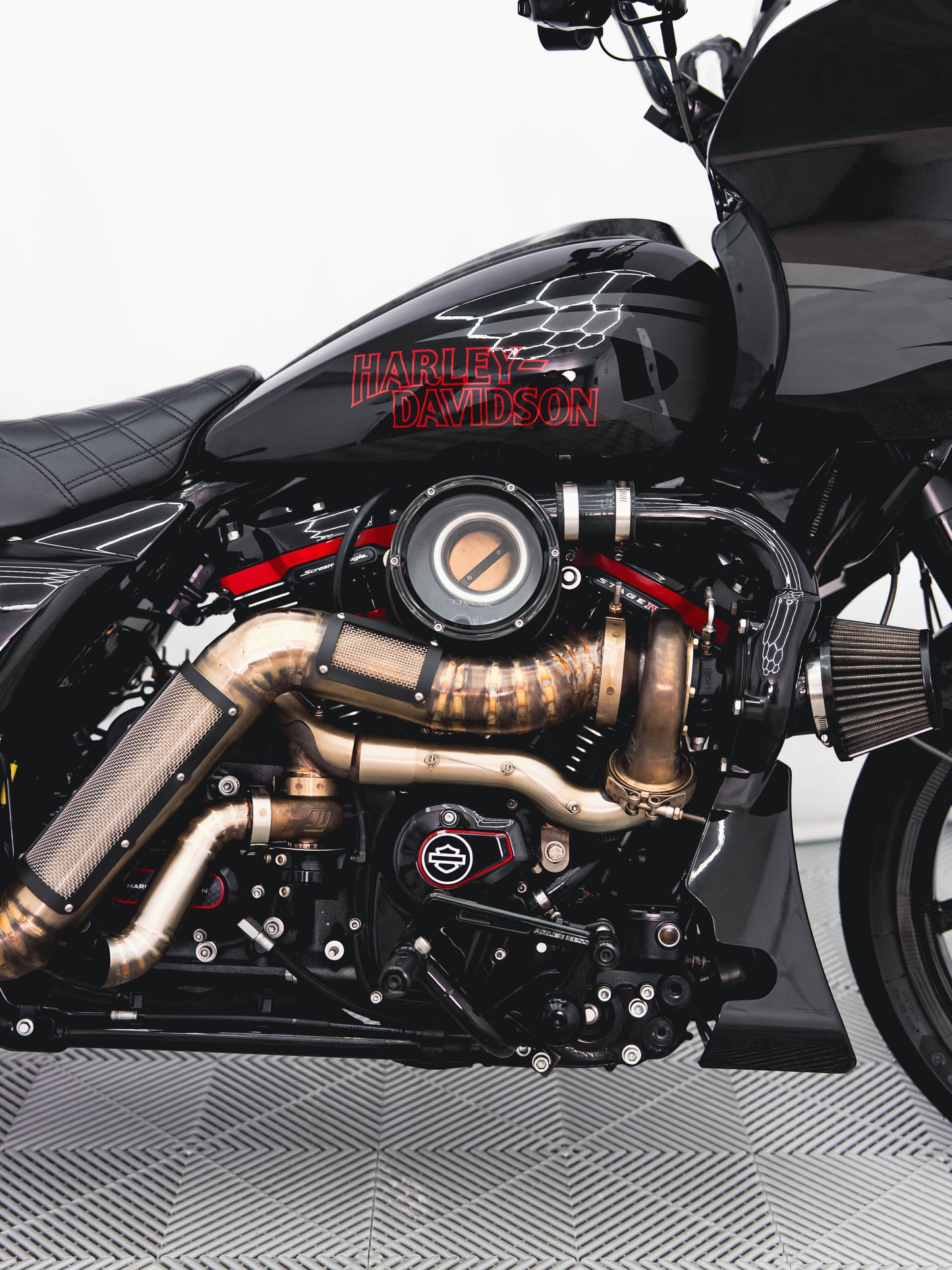 2024 CVO ST 205HP! 2k MILES!