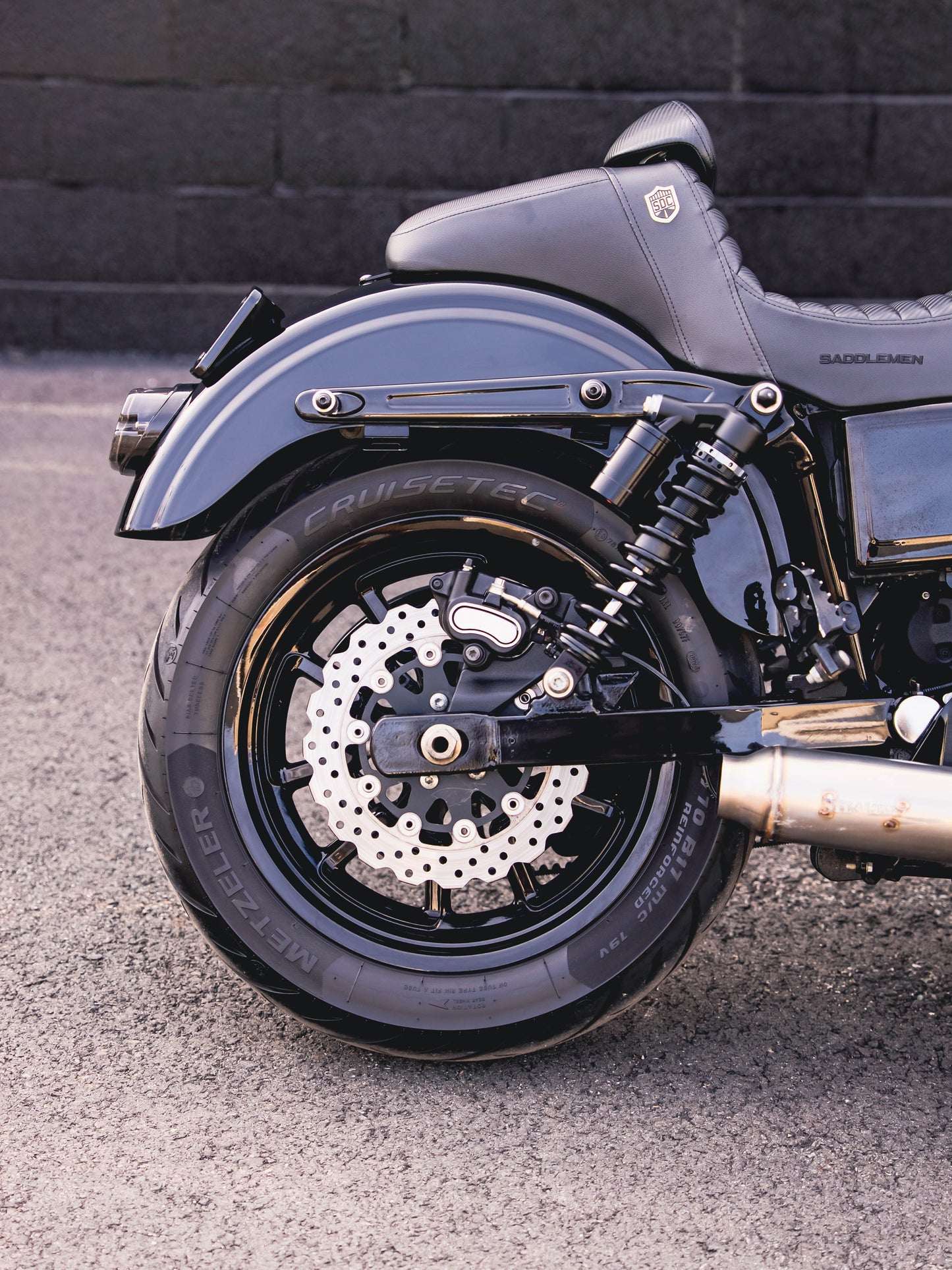 2015 FXDL