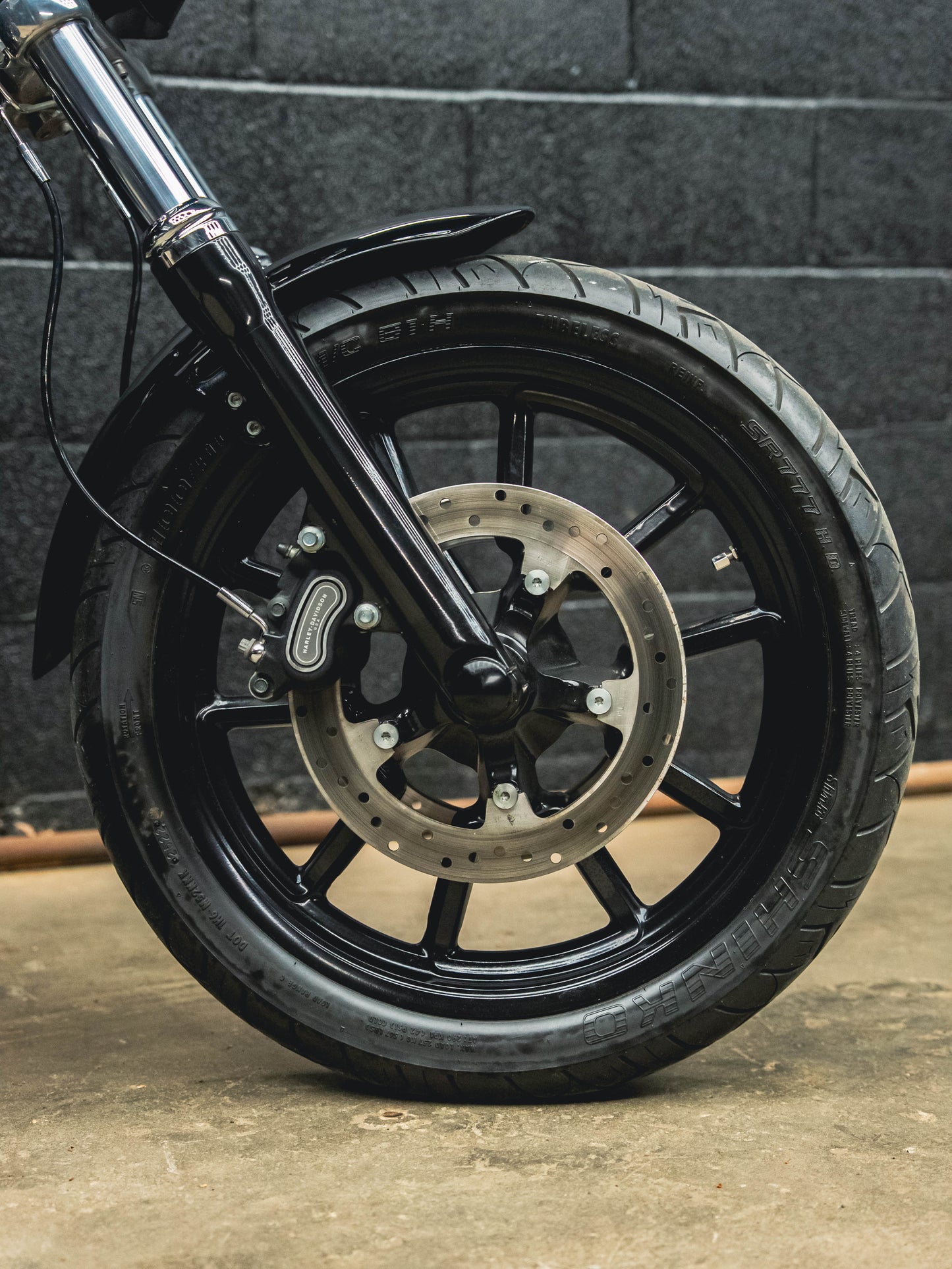 2017 FXDL