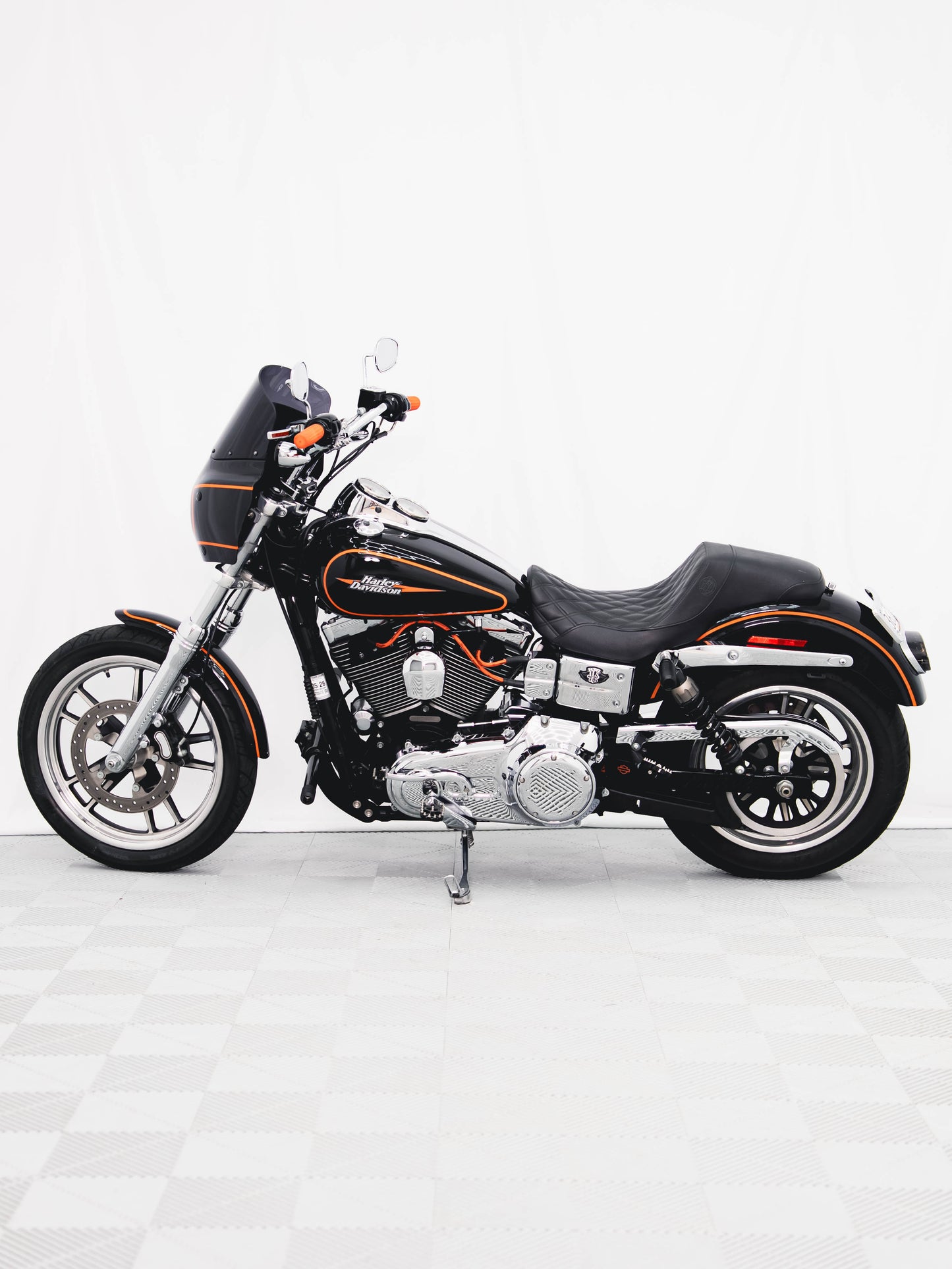 2009 FXDL 9k MILES!