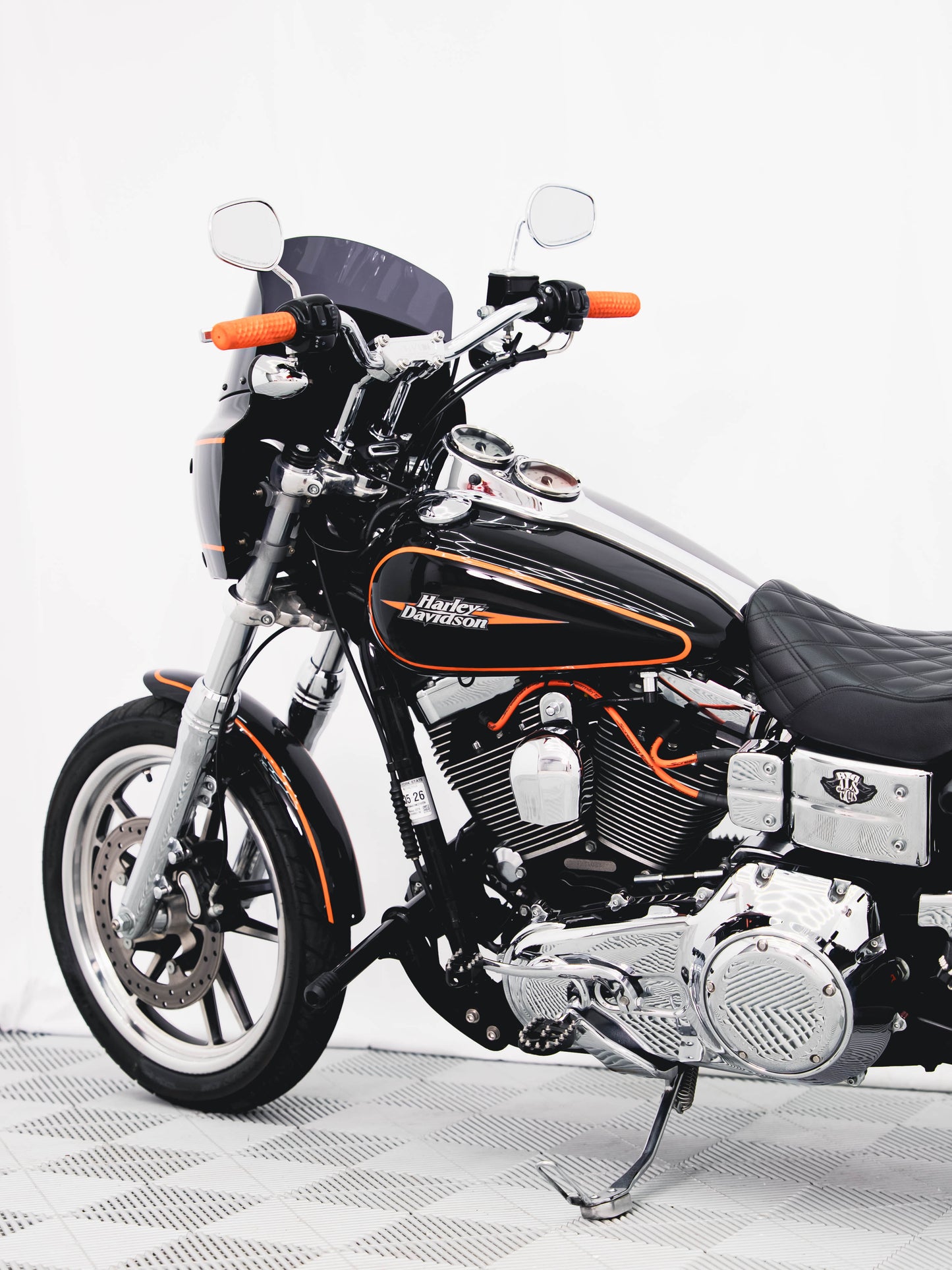 2009 FXDL 9k MILES!