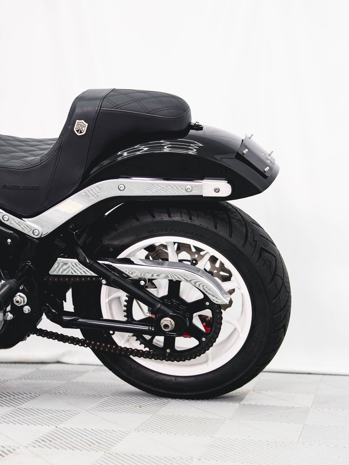2019 LOW RIDER