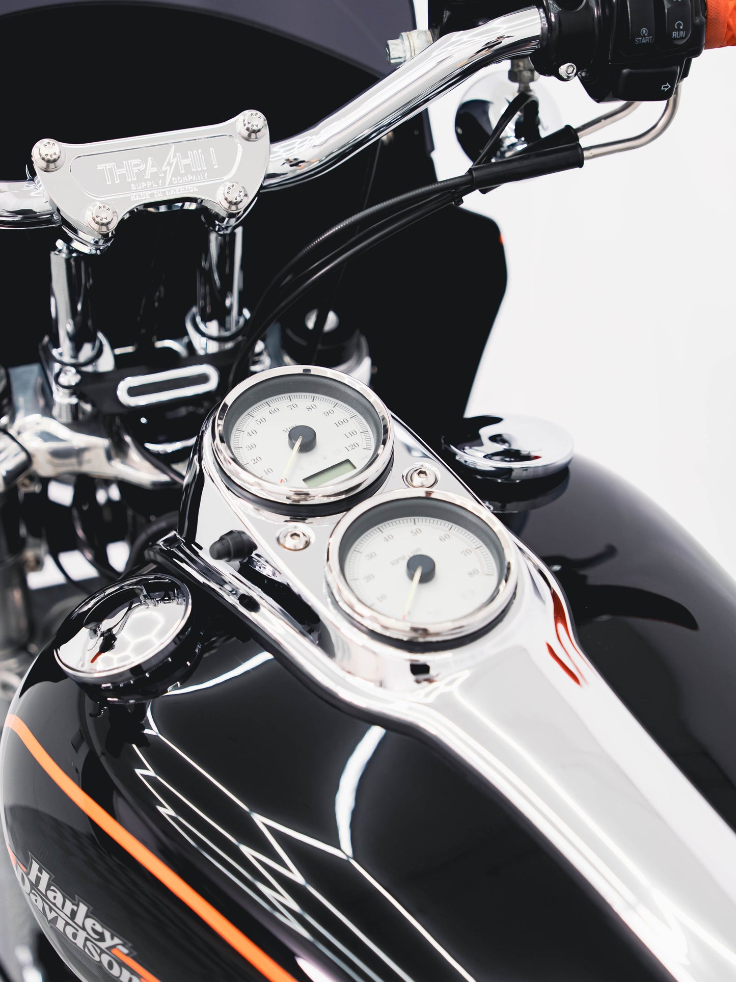 2009 FXDL 9k MILES!
