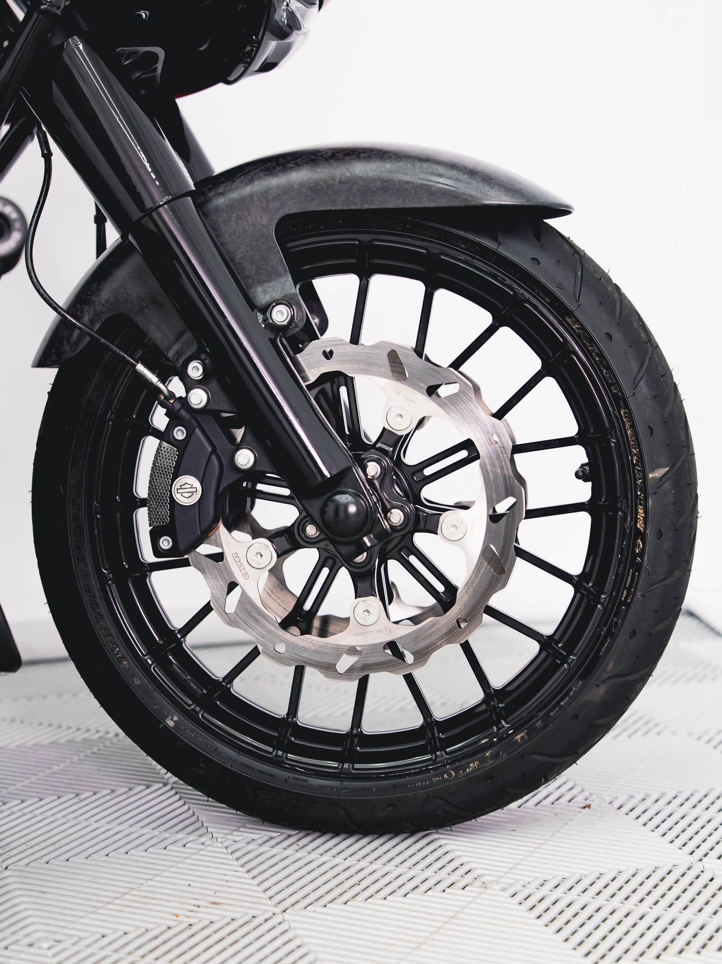 2025 ROAD GLIDE 190 MILES