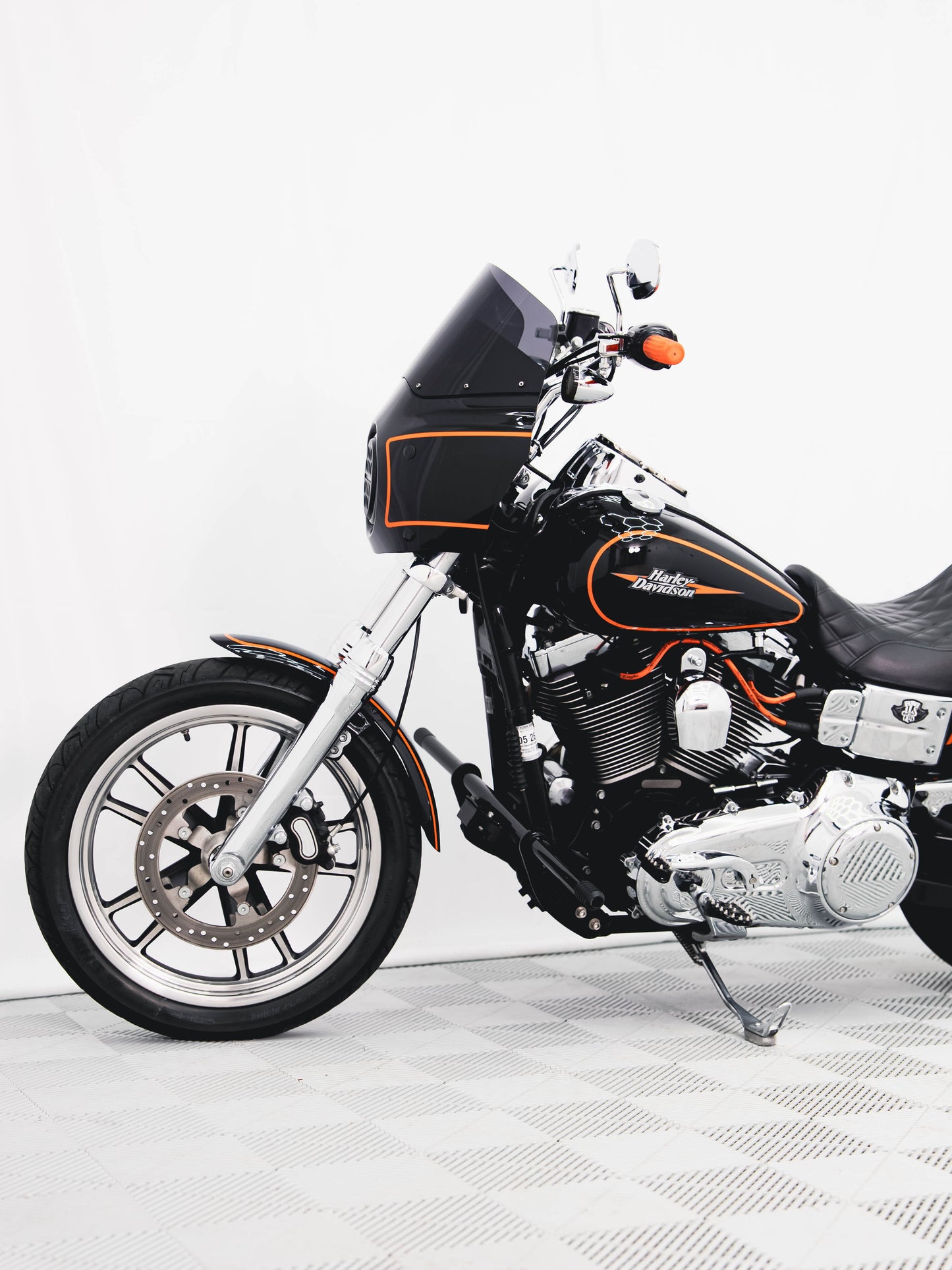 2009 FXDL 9k MILES!