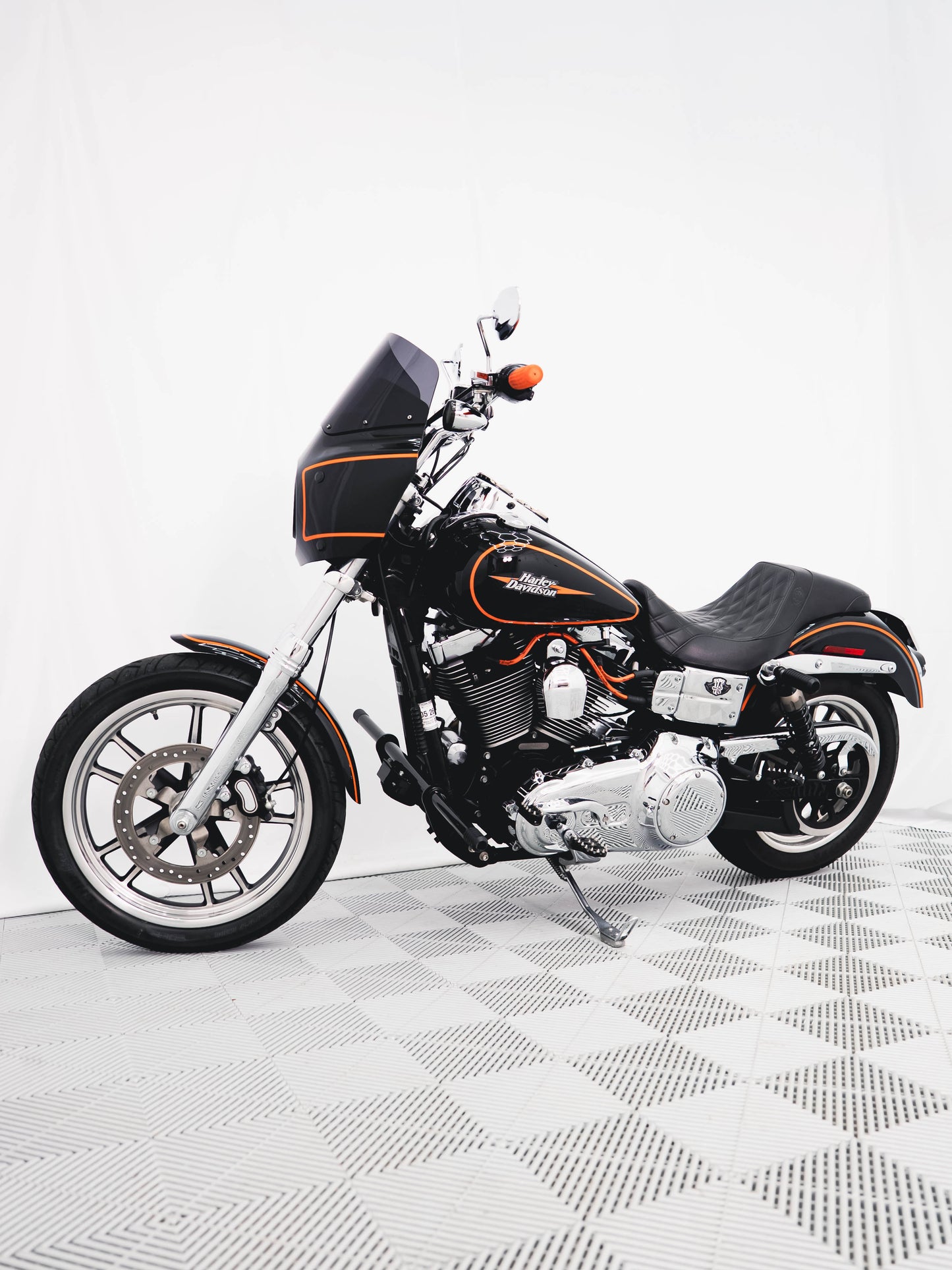 2009 FXDL 9k MILES!