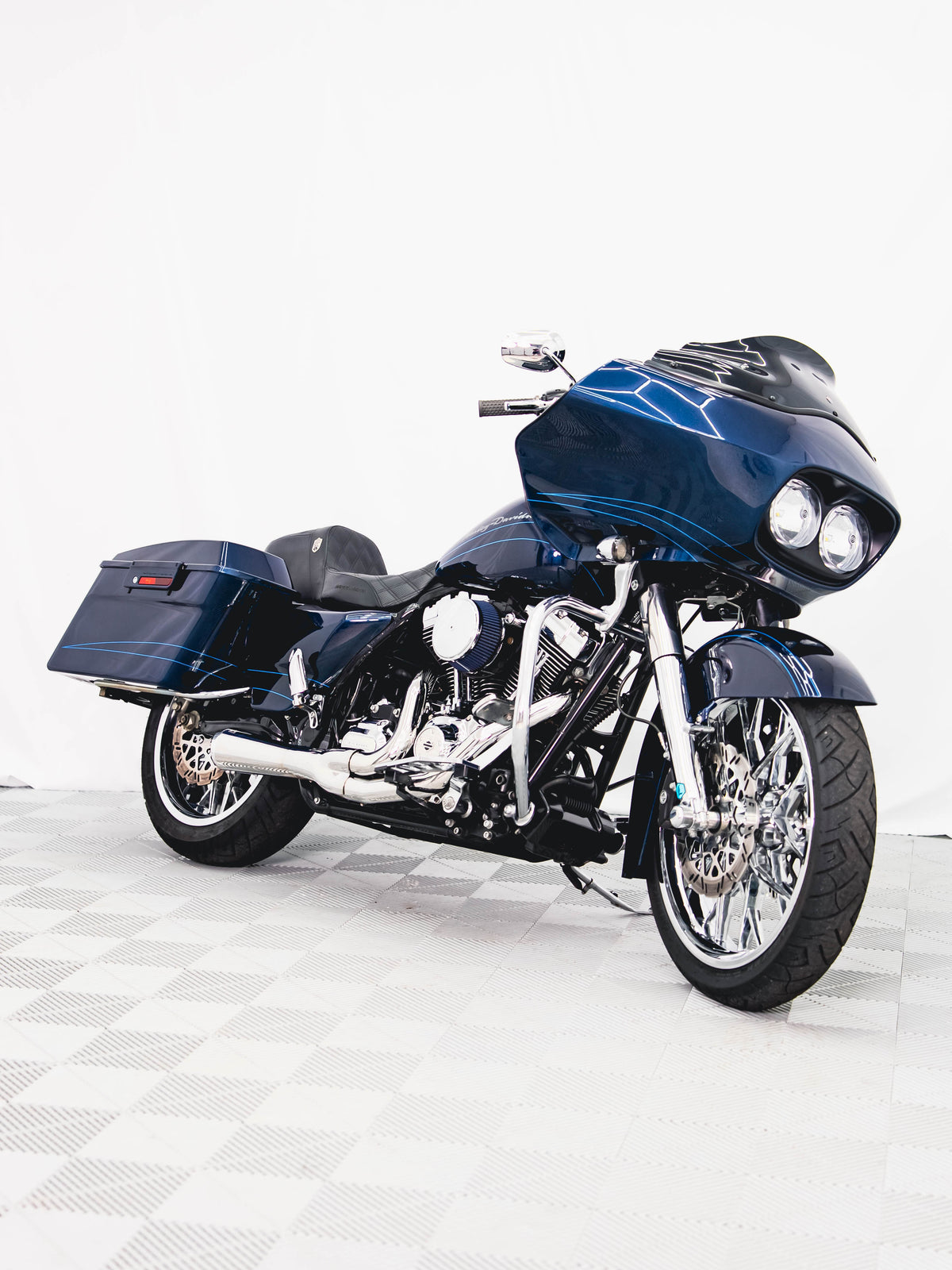 2013 ROAD GLIDE BIG BLUE PEARL