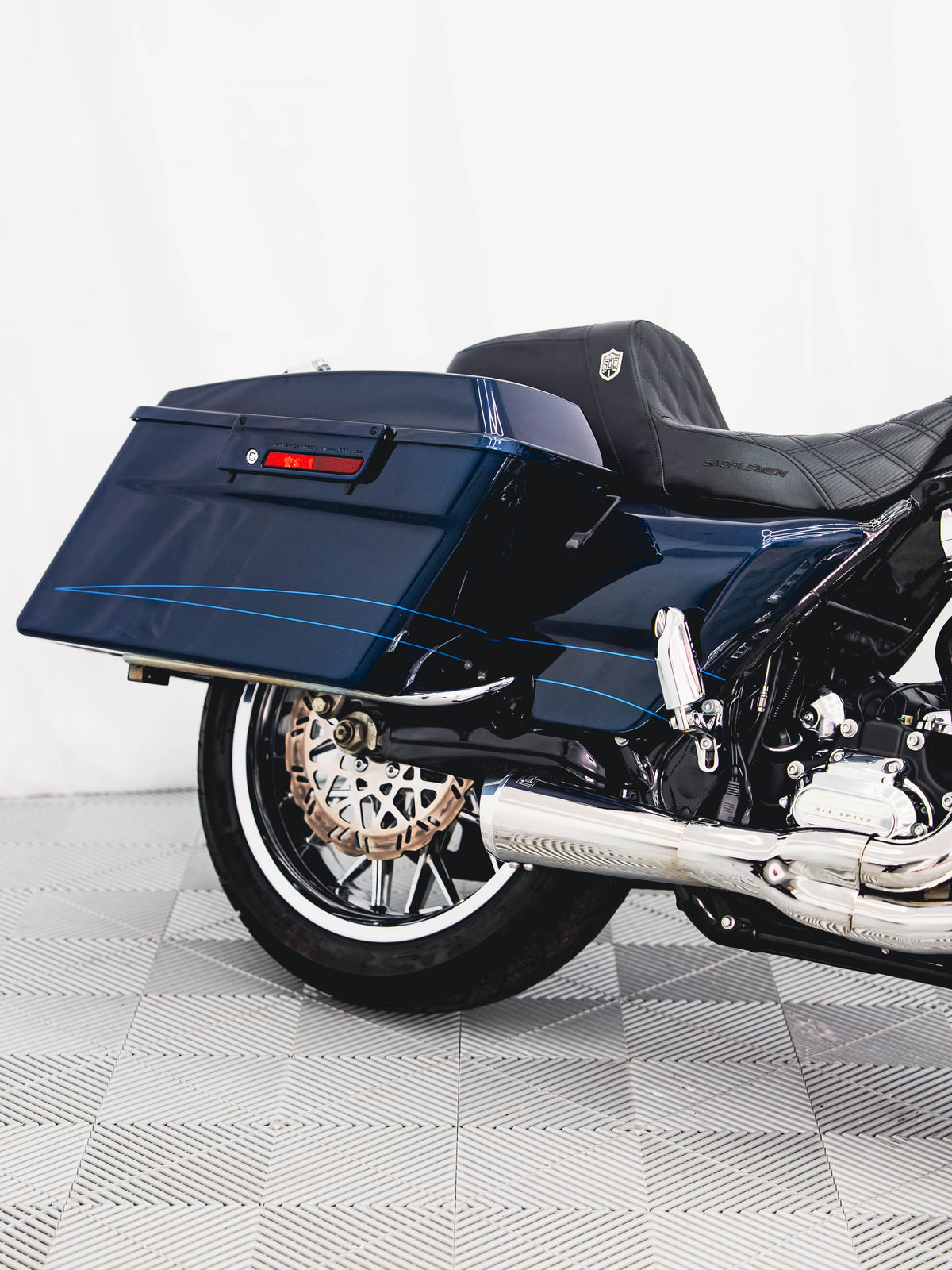 2013 ROAD GLIDE BIG BLUE PEARL