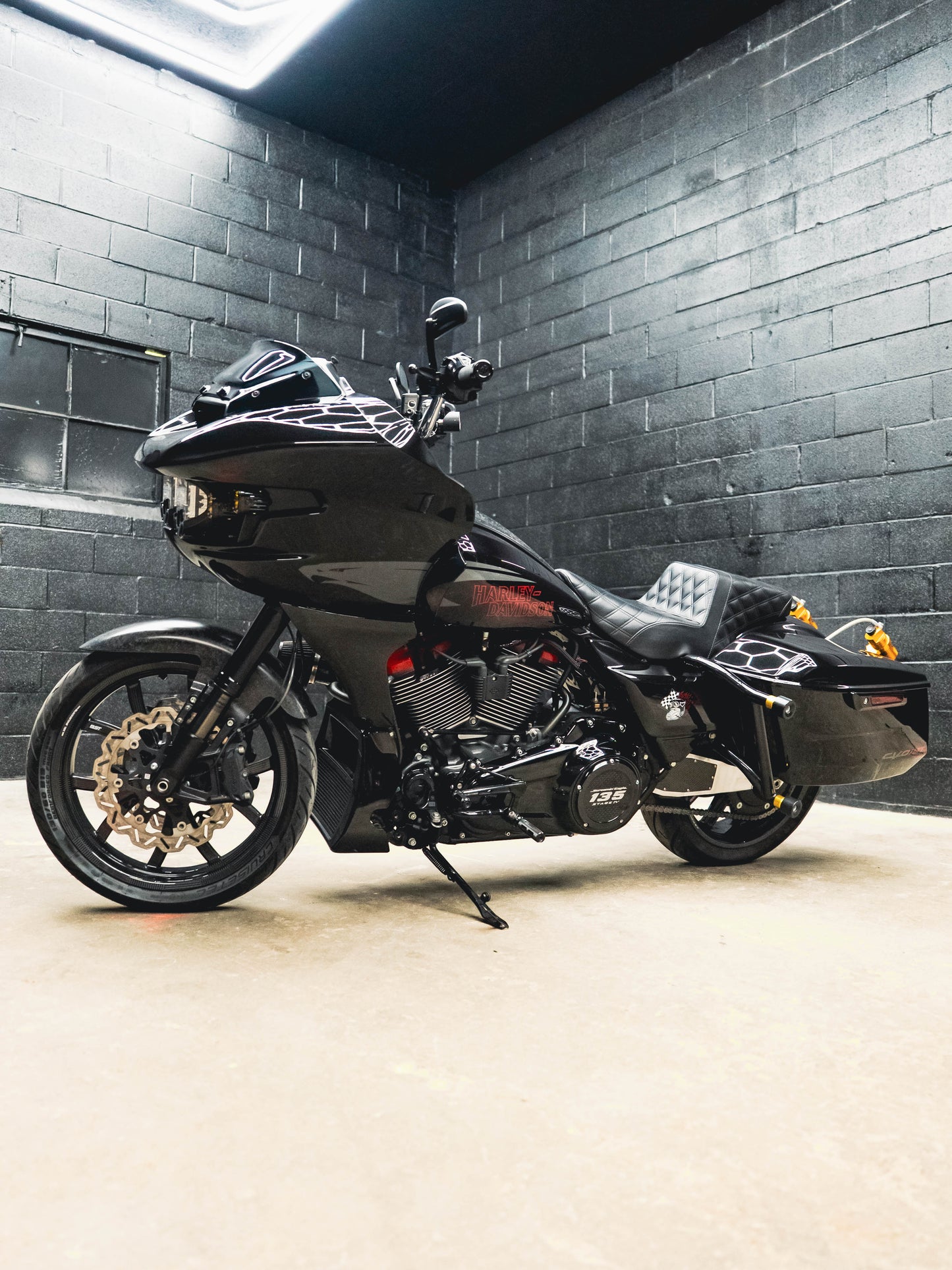 2024 CVO ST 205HP! 2k MILES!