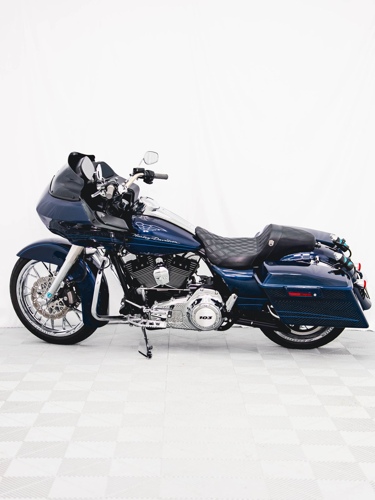 2013 ROAD GLIDE BIG BLUE PEARL