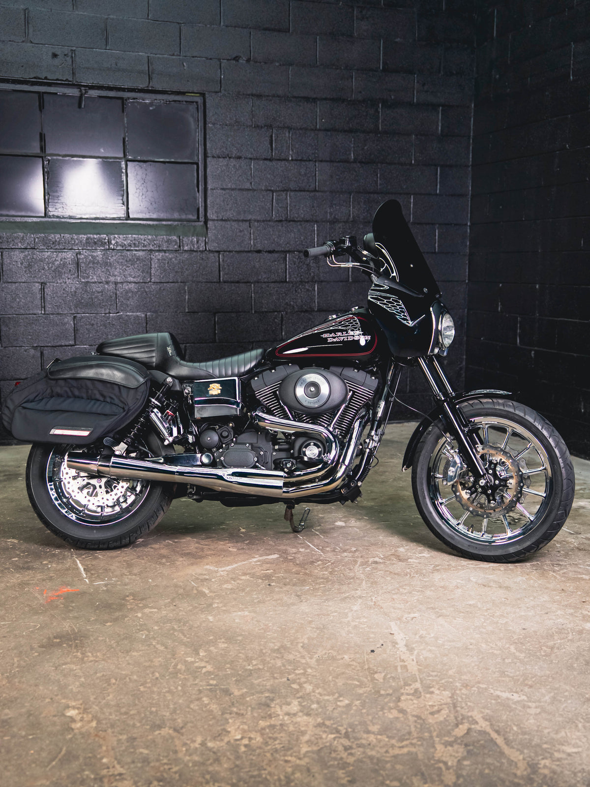 2002 FXDXT