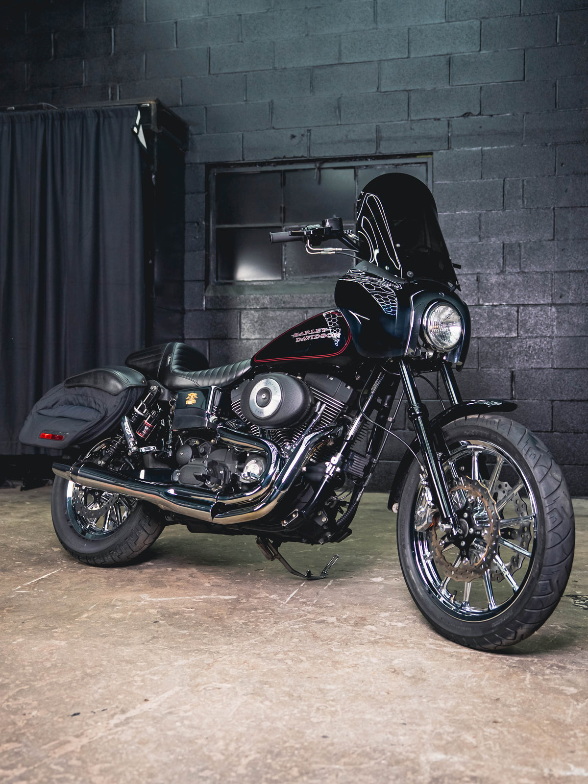 2002 FXDXT