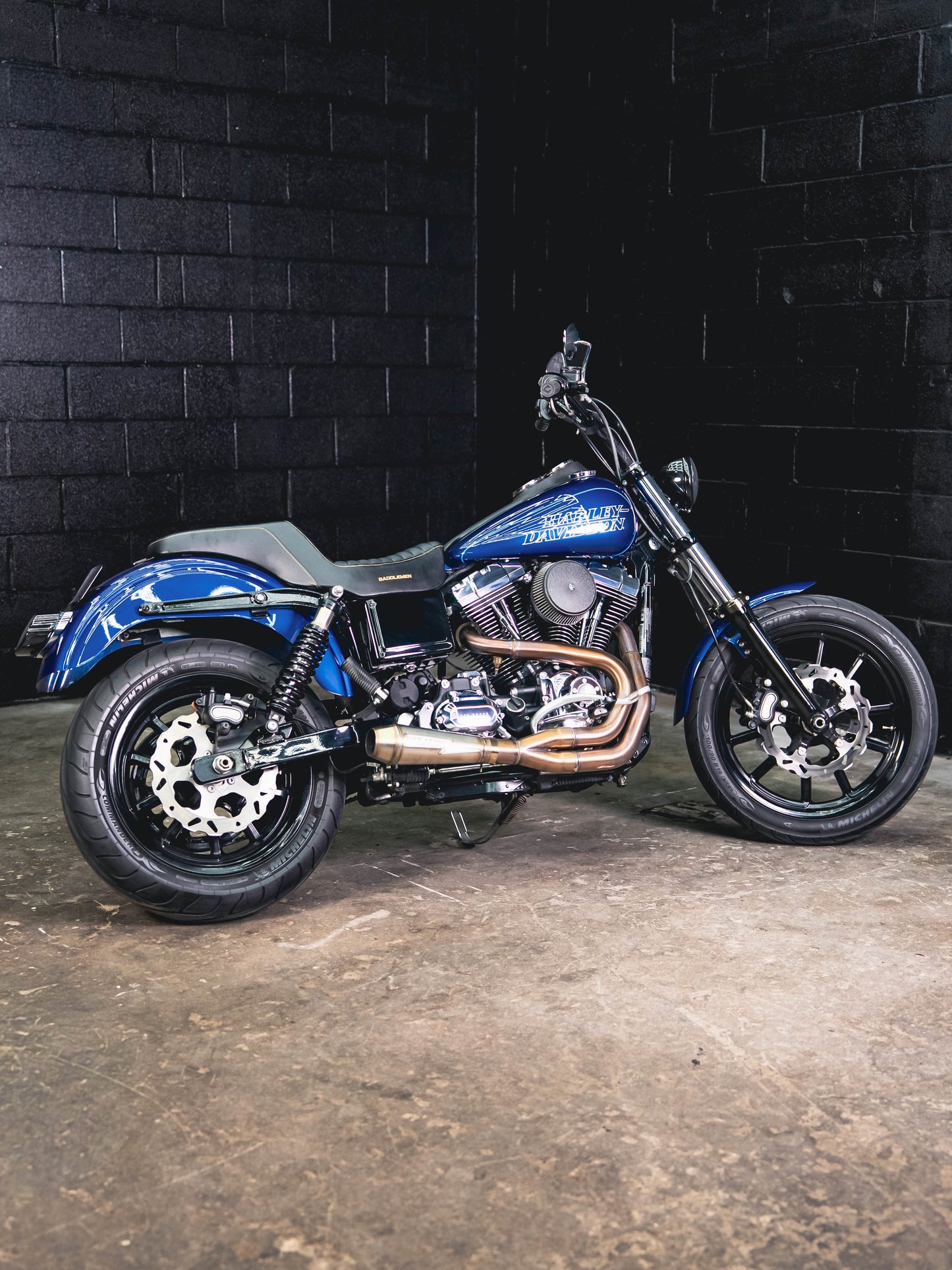 2016 FXDL