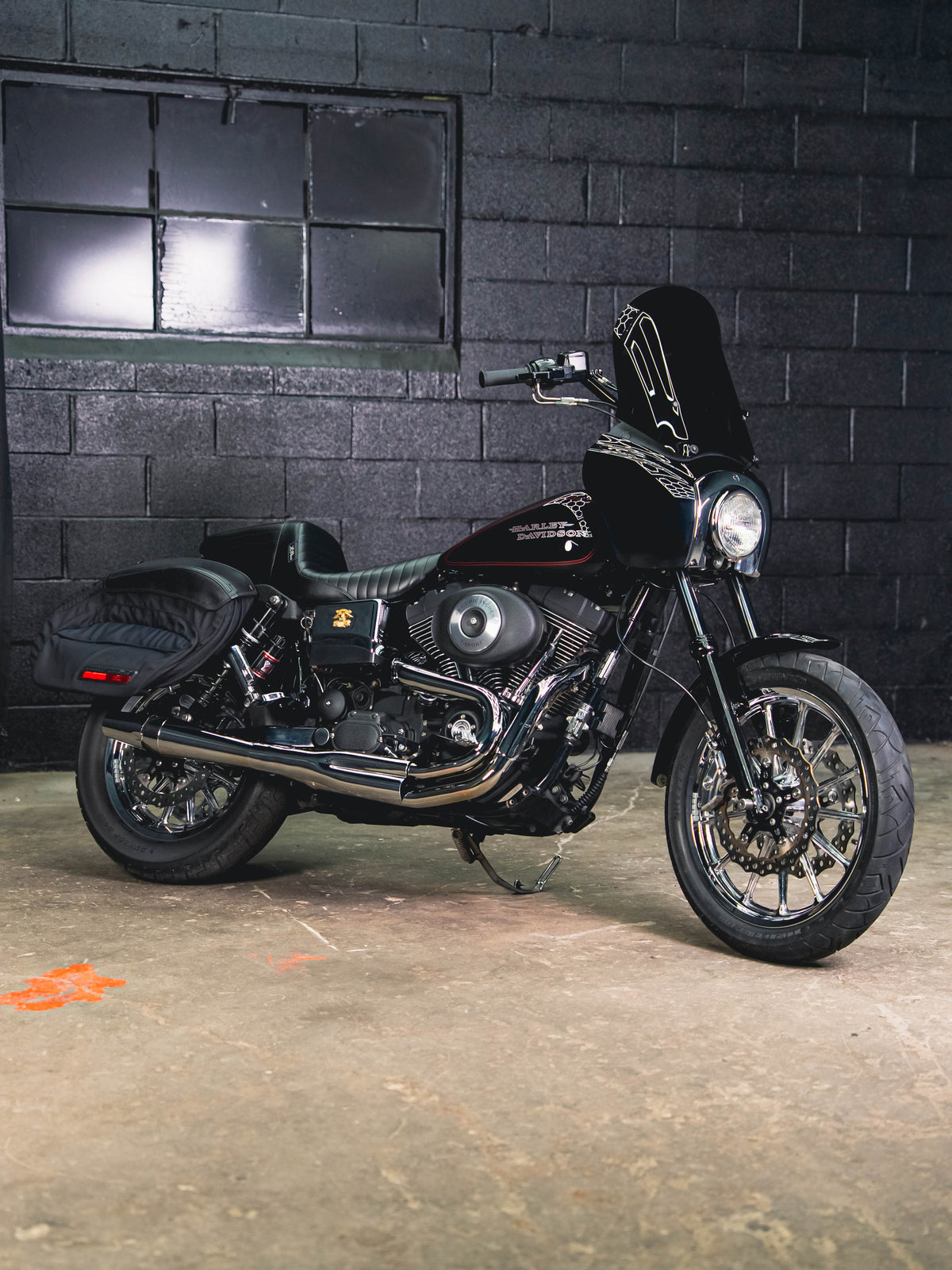 2002 FXDXT