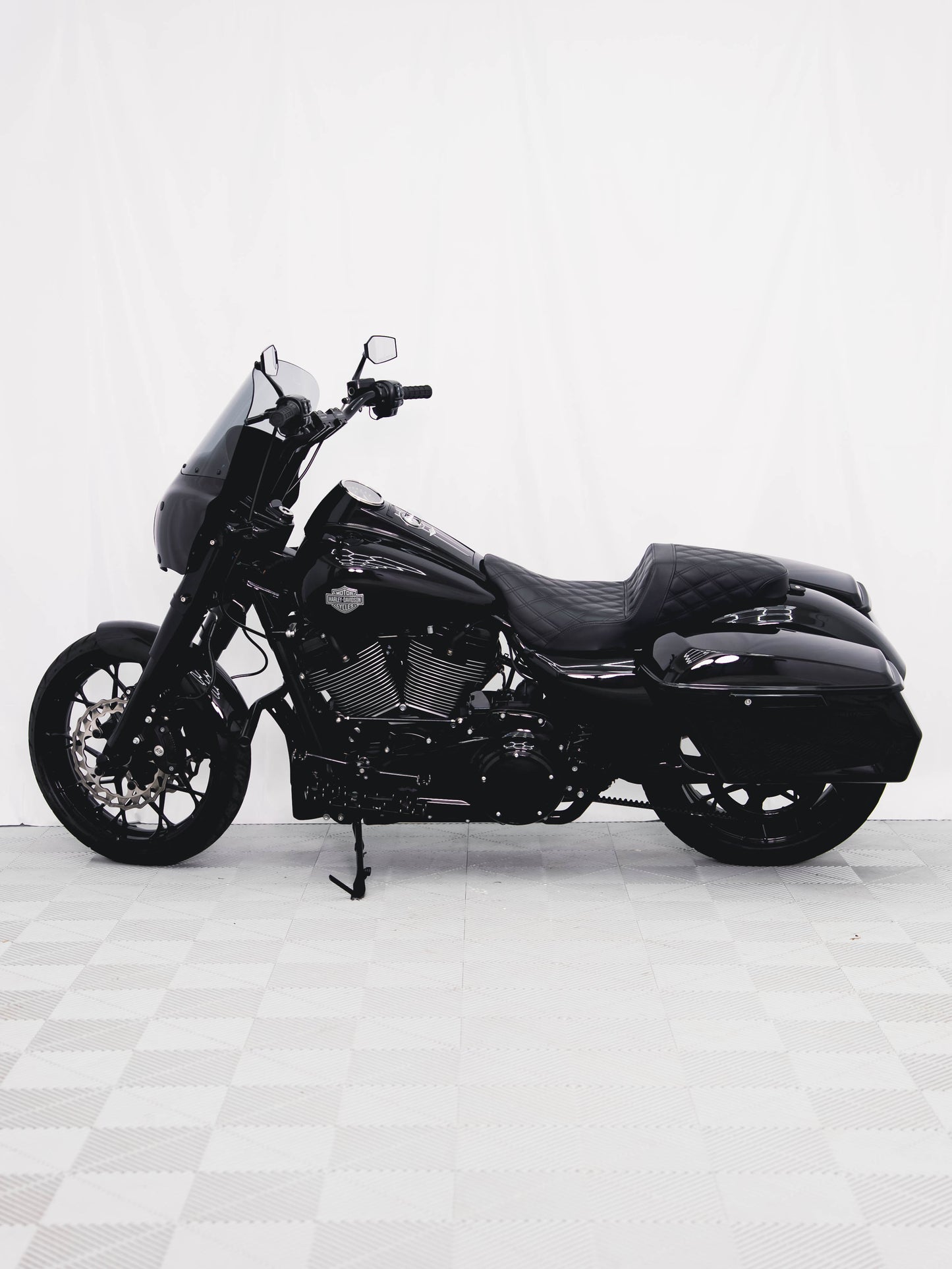 2023 ROAD KING SPECIAL