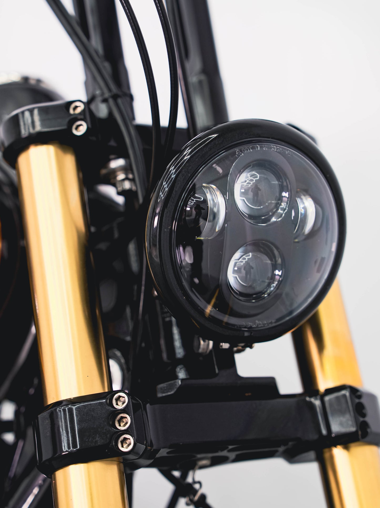 2016 FXDL