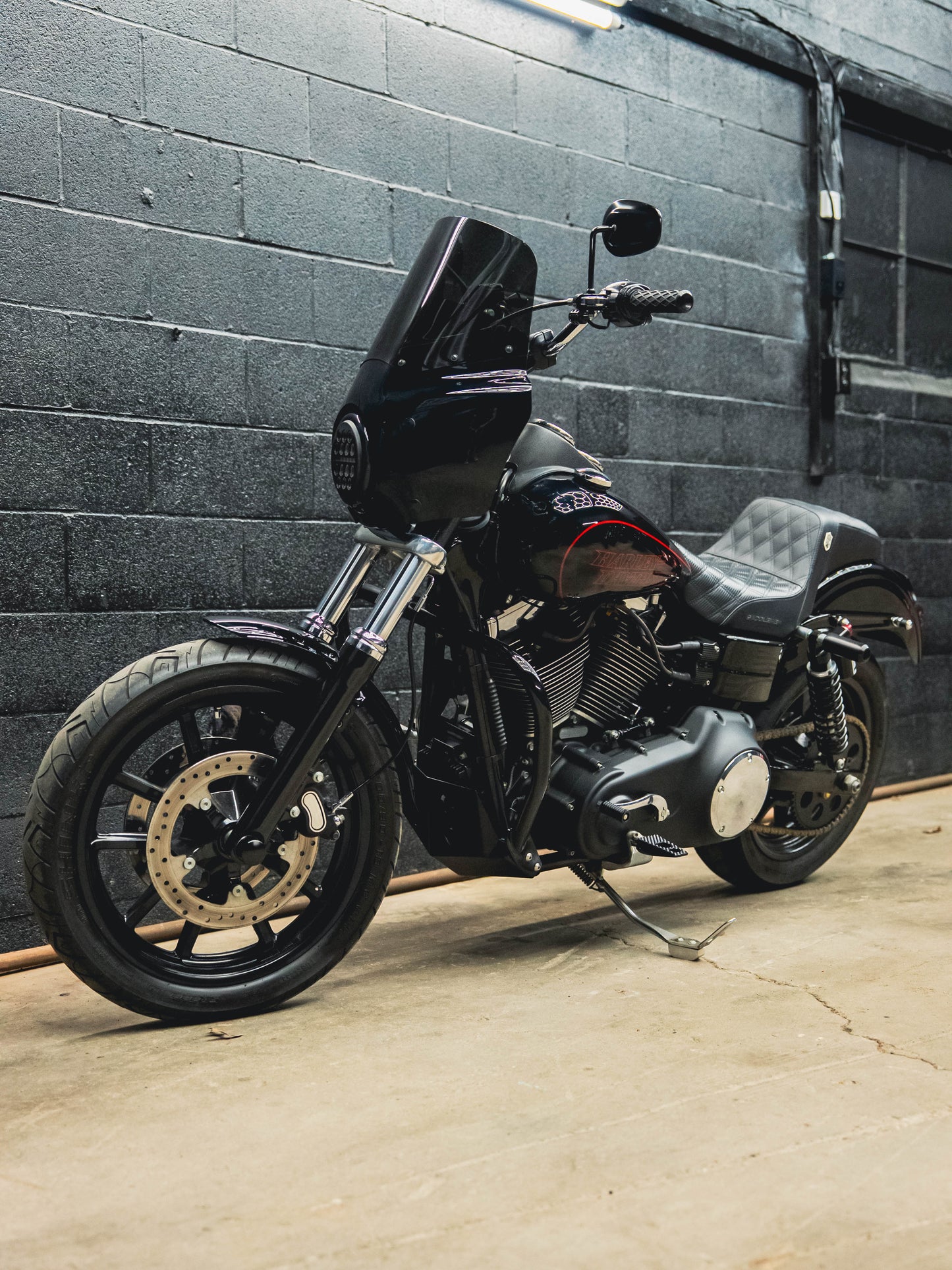 2017 FXDL