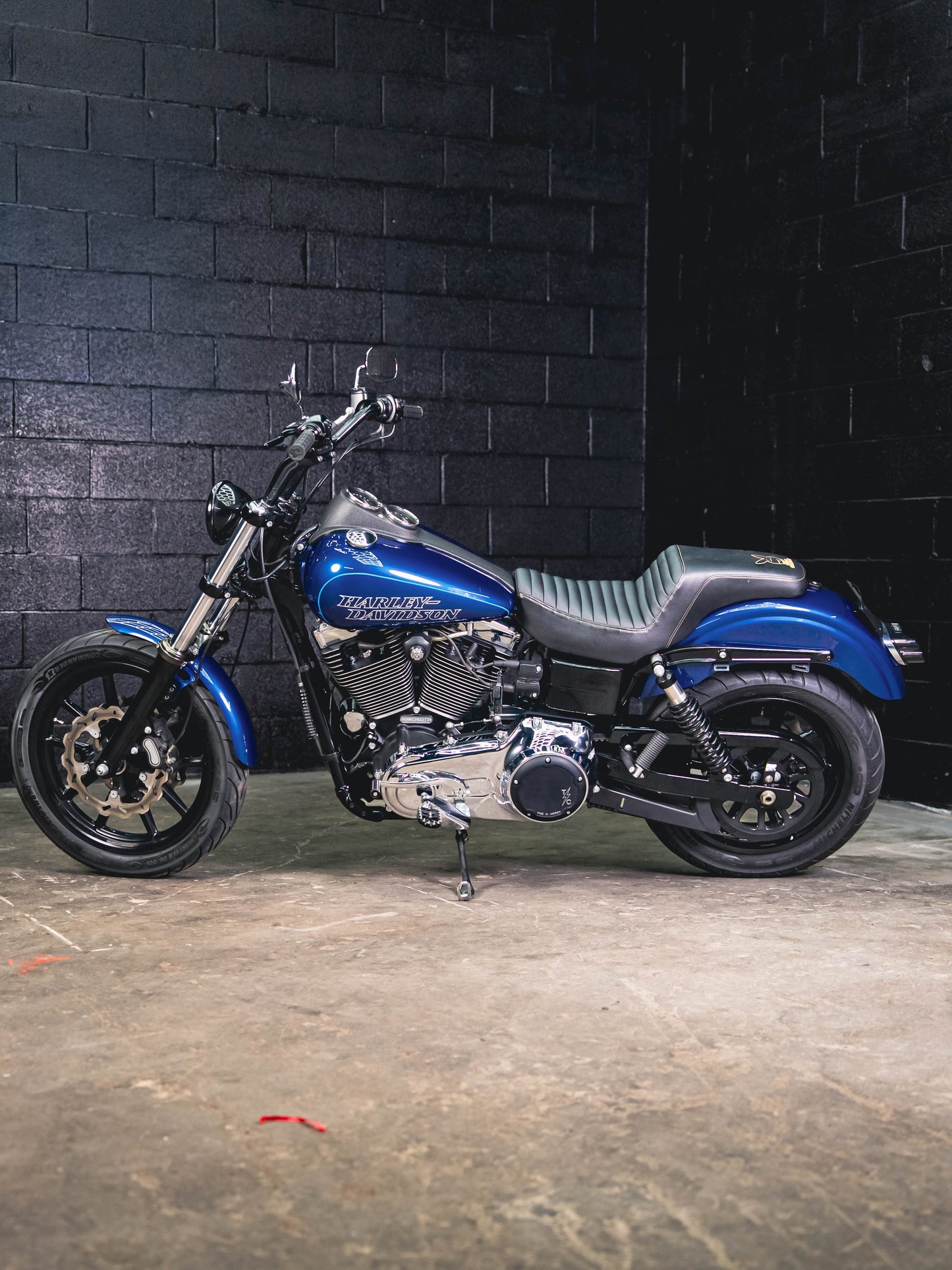 2016 FXDL
